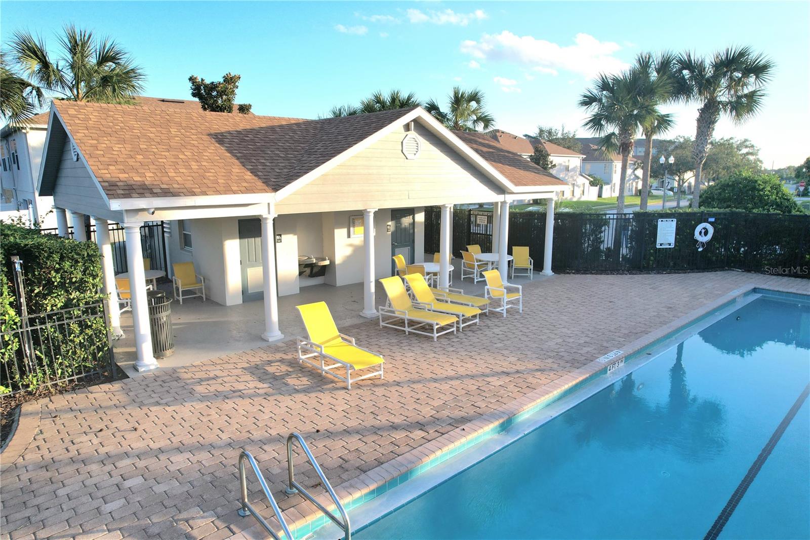 AMBER POINTE UNIT 2 - Residential