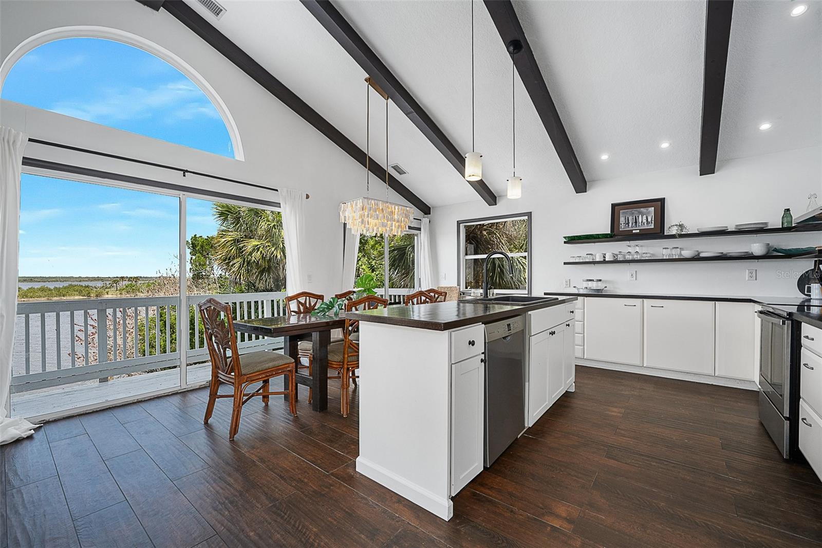 AVALON BY SEA - Residential