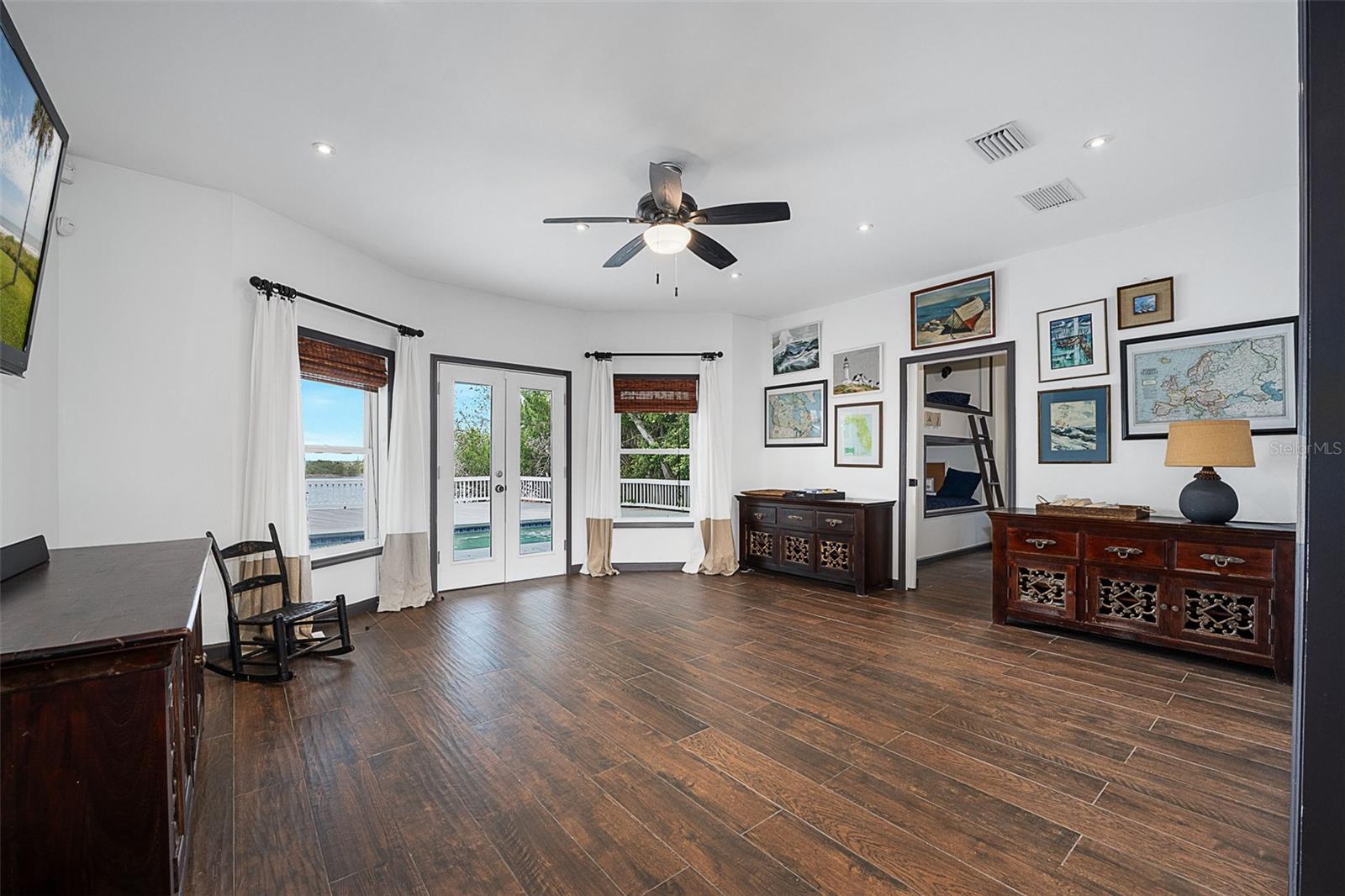 AVALON BY SEA - Residential