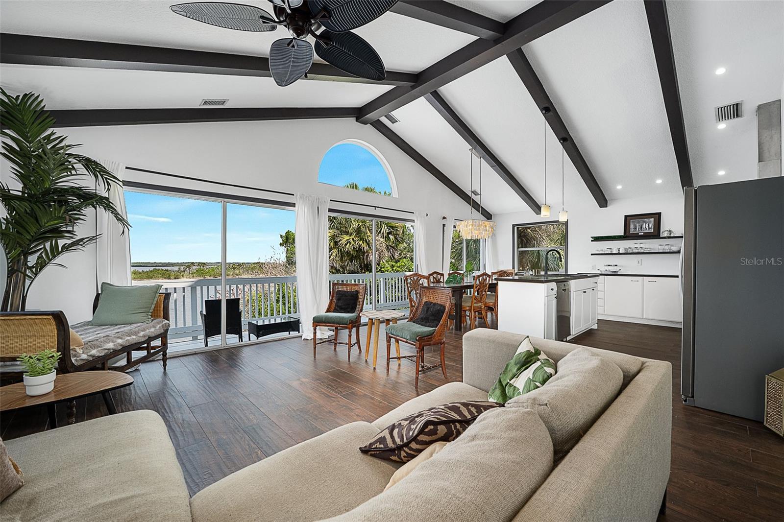 AVALON BY SEA - Residential
