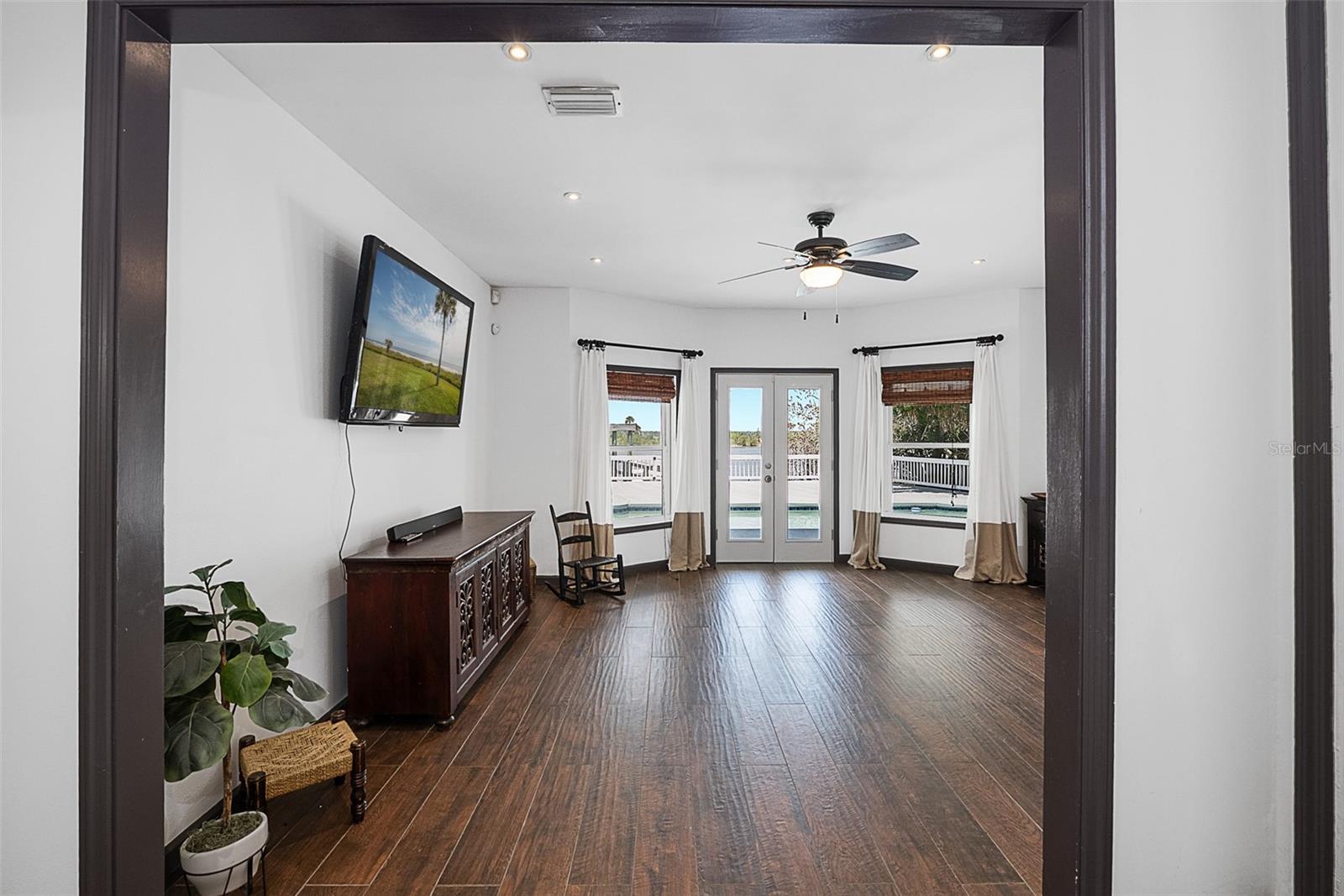 AVALON BY SEA - Residential