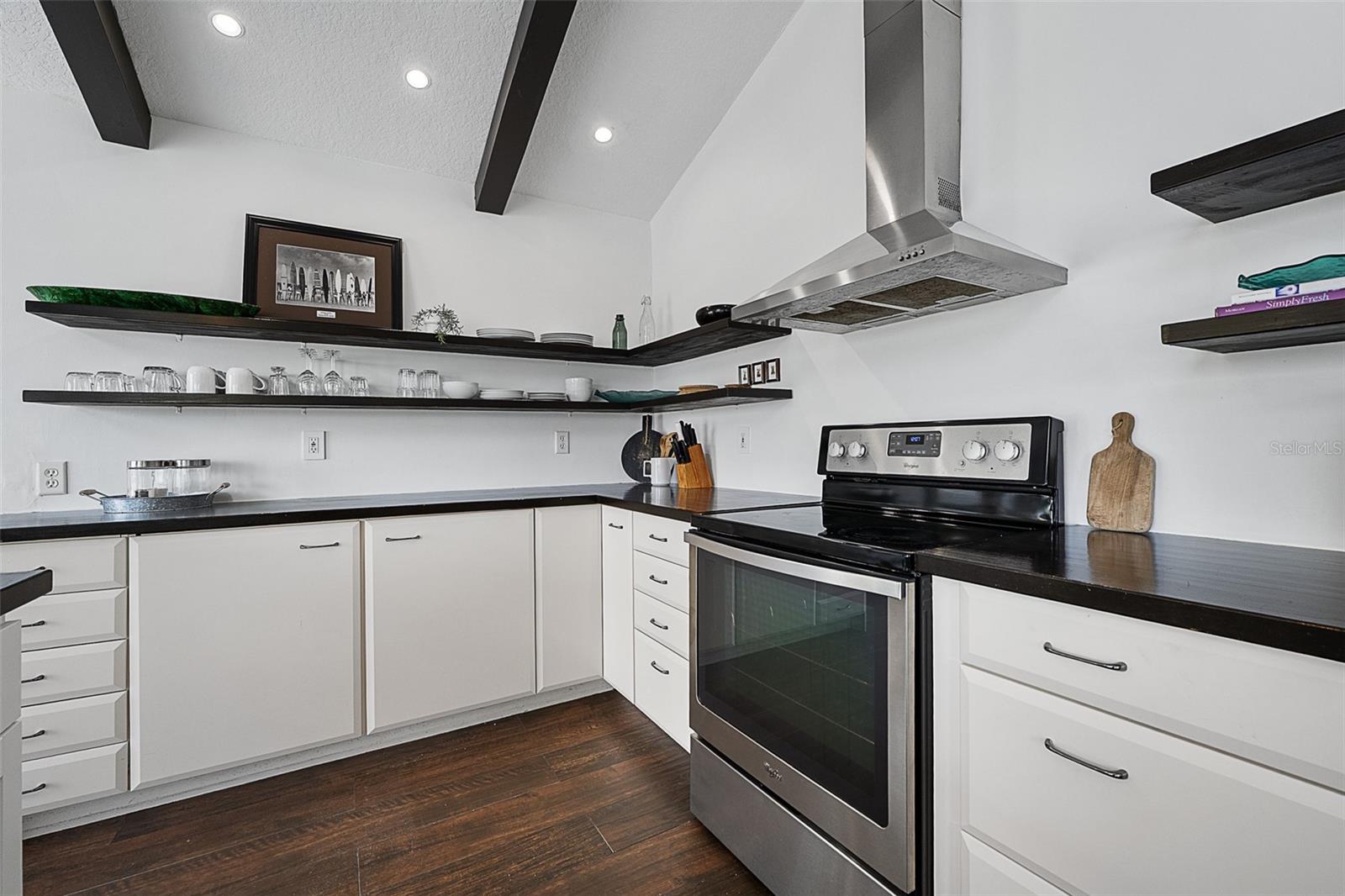 AVALON BY SEA - Residential
