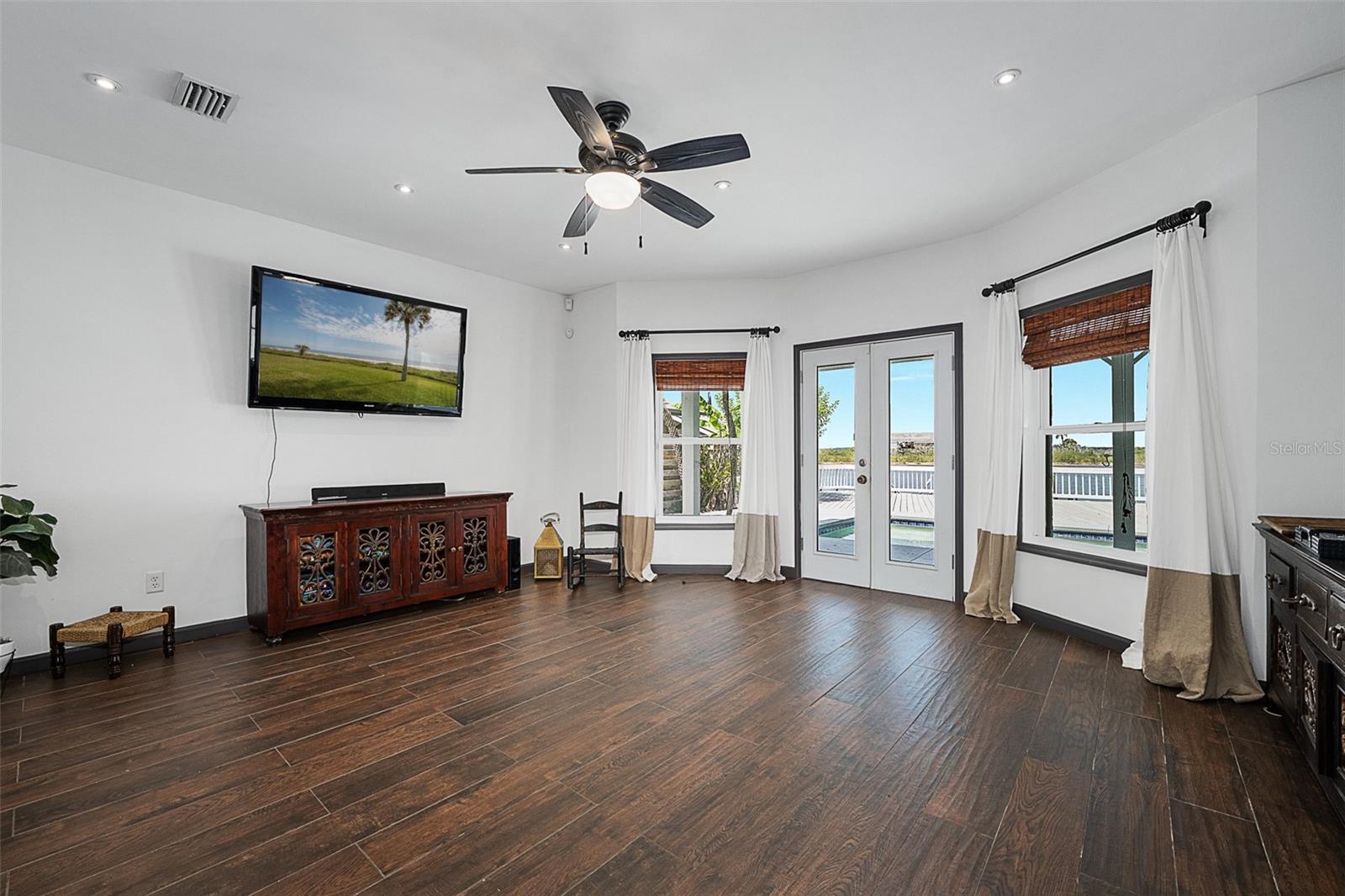 AVALON BY SEA - Residential