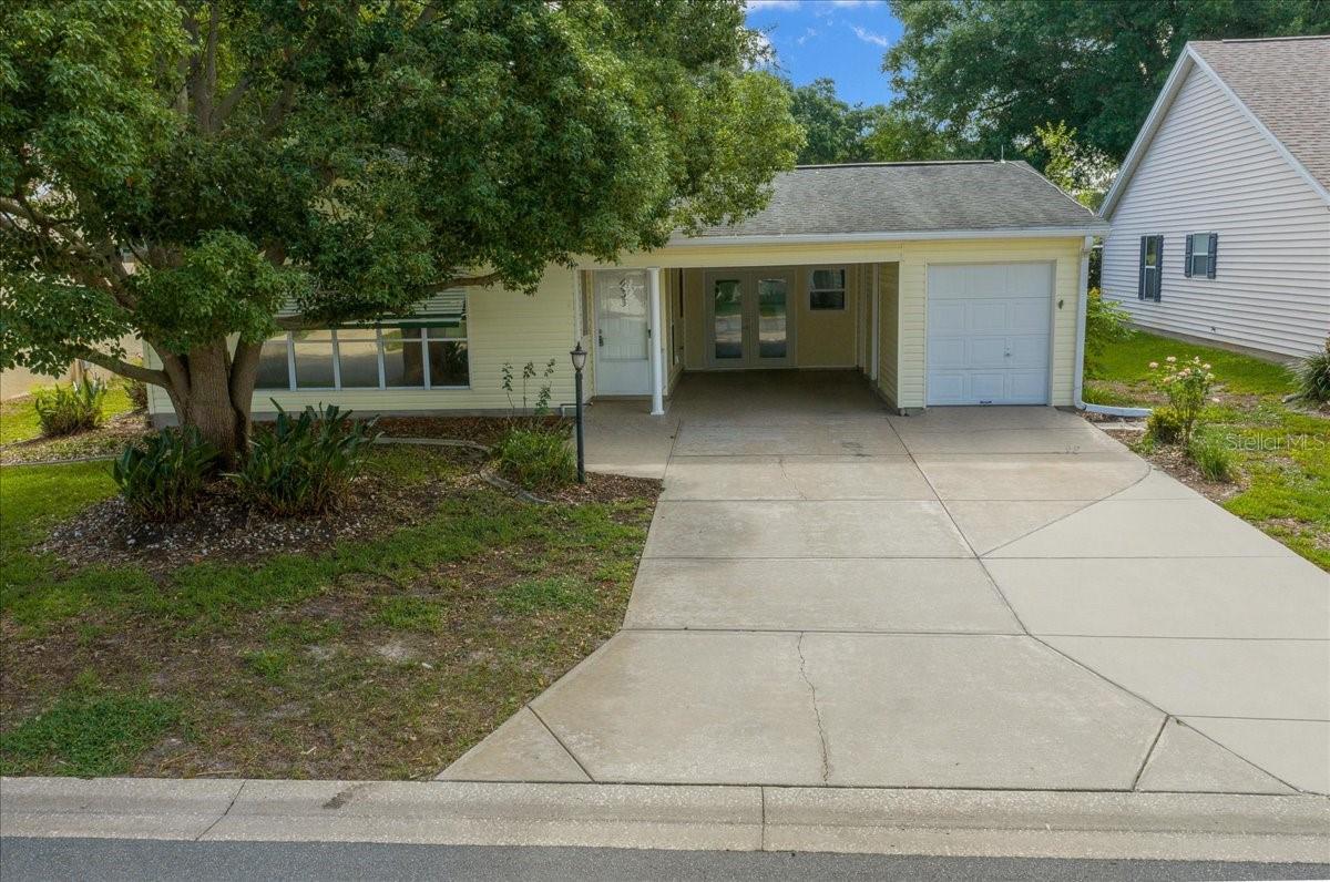 LADY LAKE ORANGE BLOSSOM GARDENS UNIT 15 - Residential