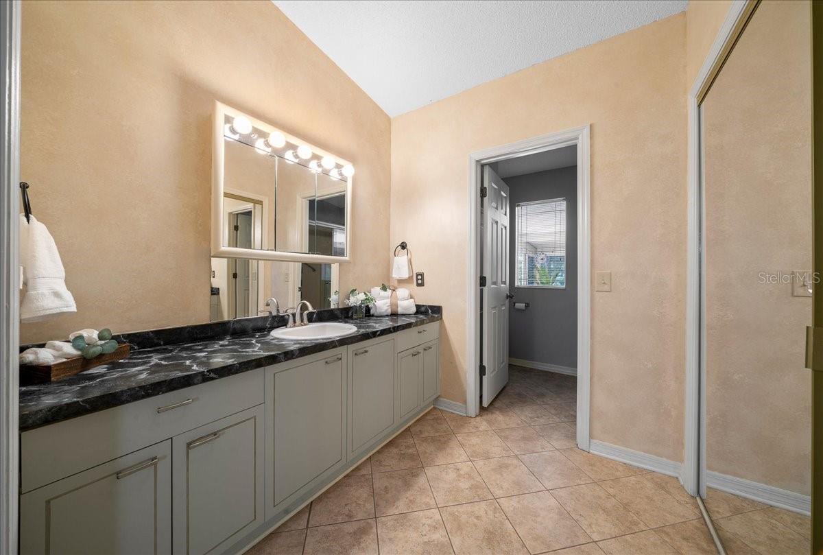 LADY LAKE ORANGE BLOSSOM GARDENS UNIT 15 - Residential