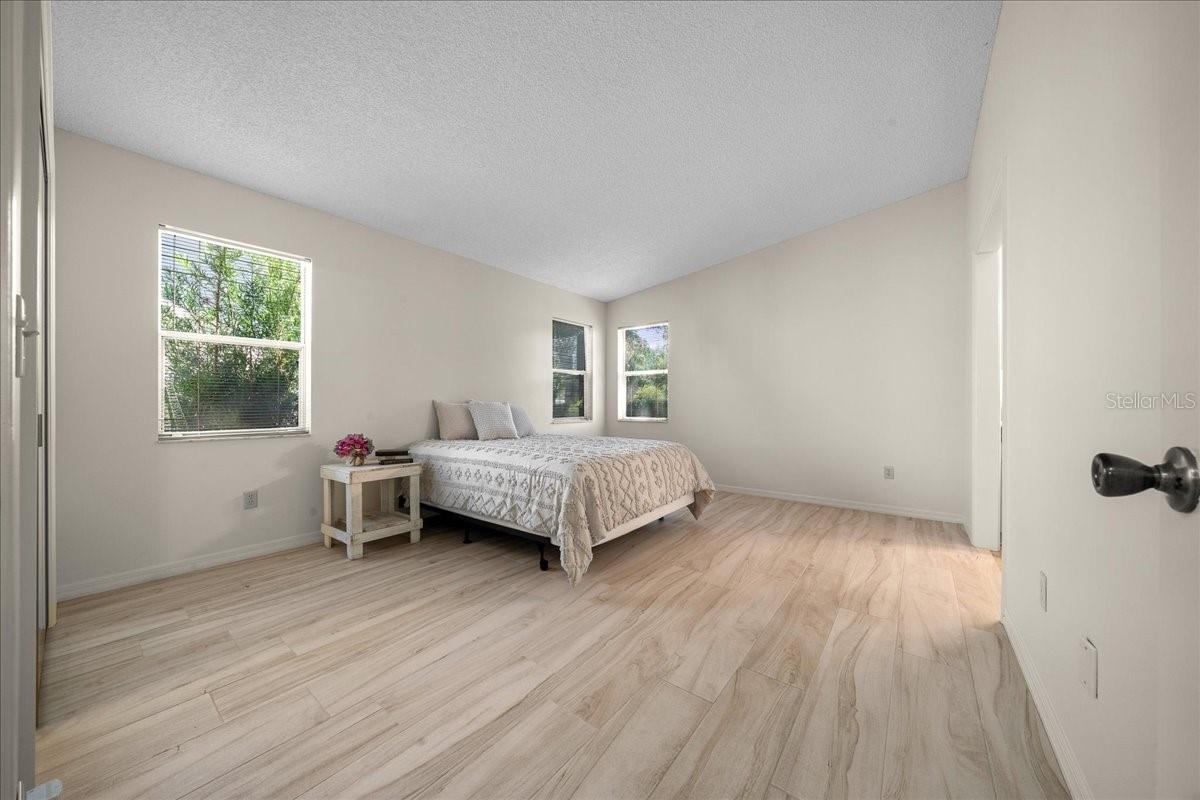 LADY LAKE ORANGE BLOSSOM GARDENS UNIT 15 - Residential
