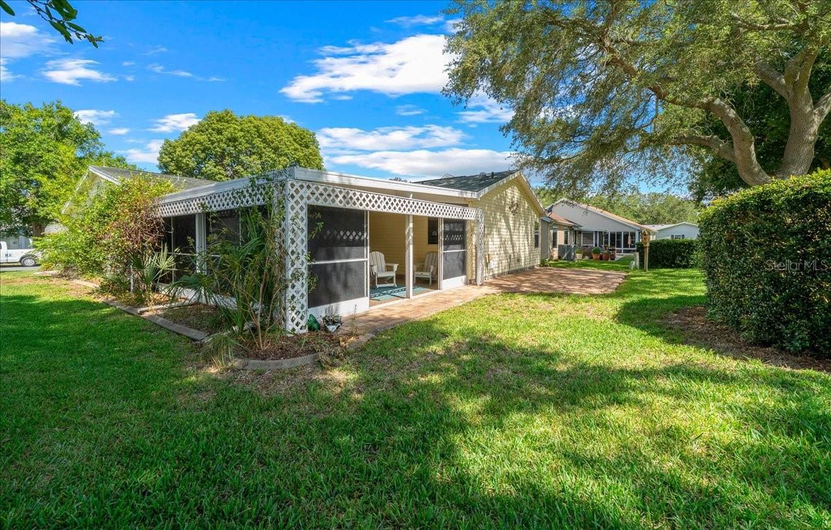 LADY LAKE ORANGE BLOSSOM GARDENS UNIT 15 - Residential