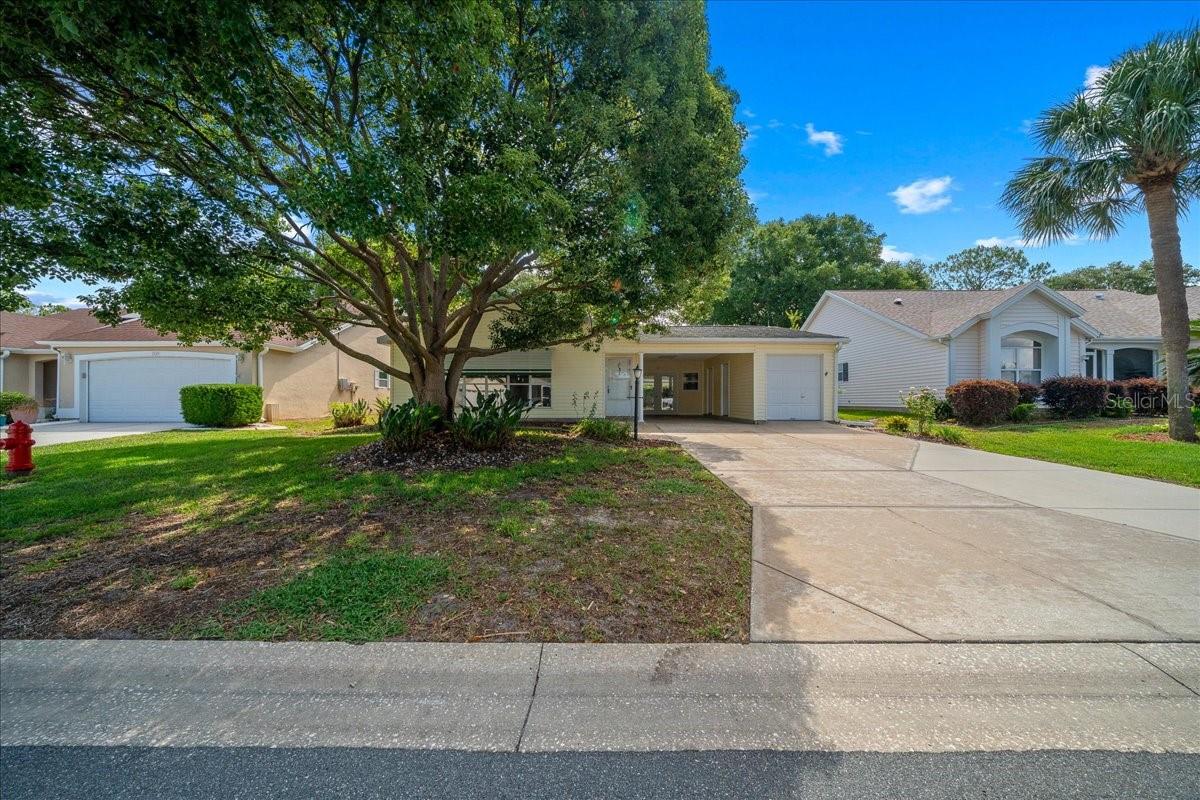 LADY LAKE ORANGE BLOSSOM GARDENS UNIT 15 - Residential