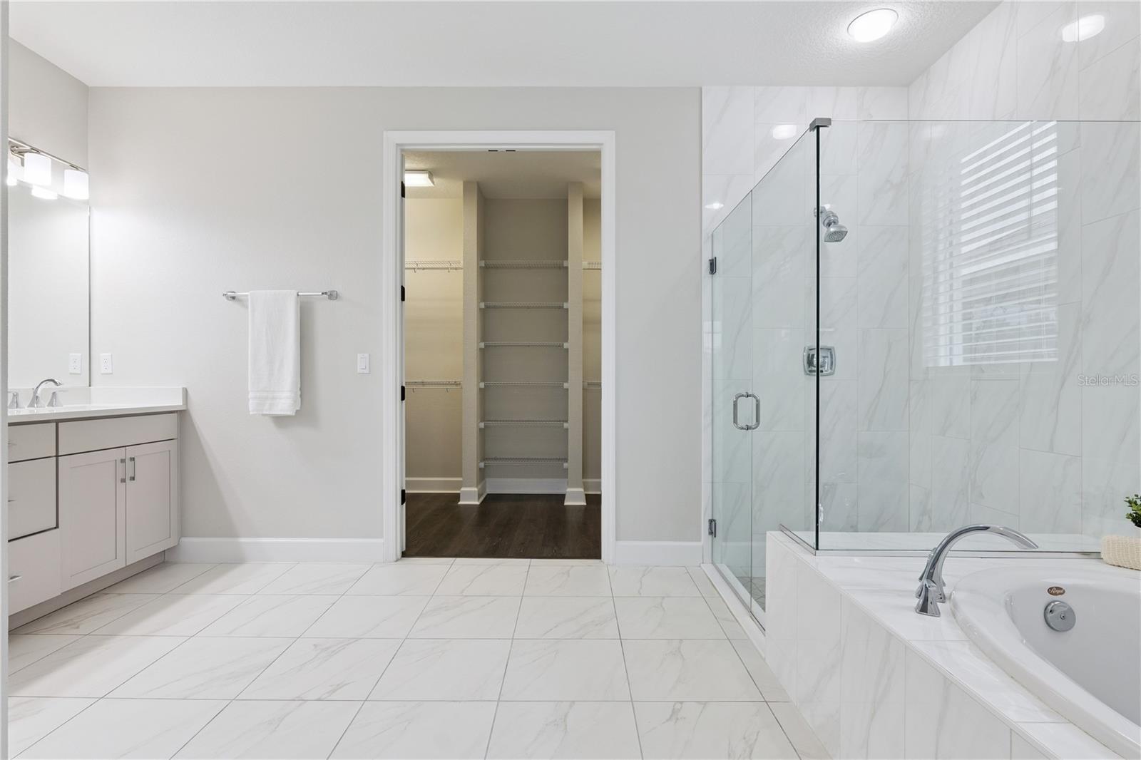 VICTORIA HILLS PH 4 - Residential