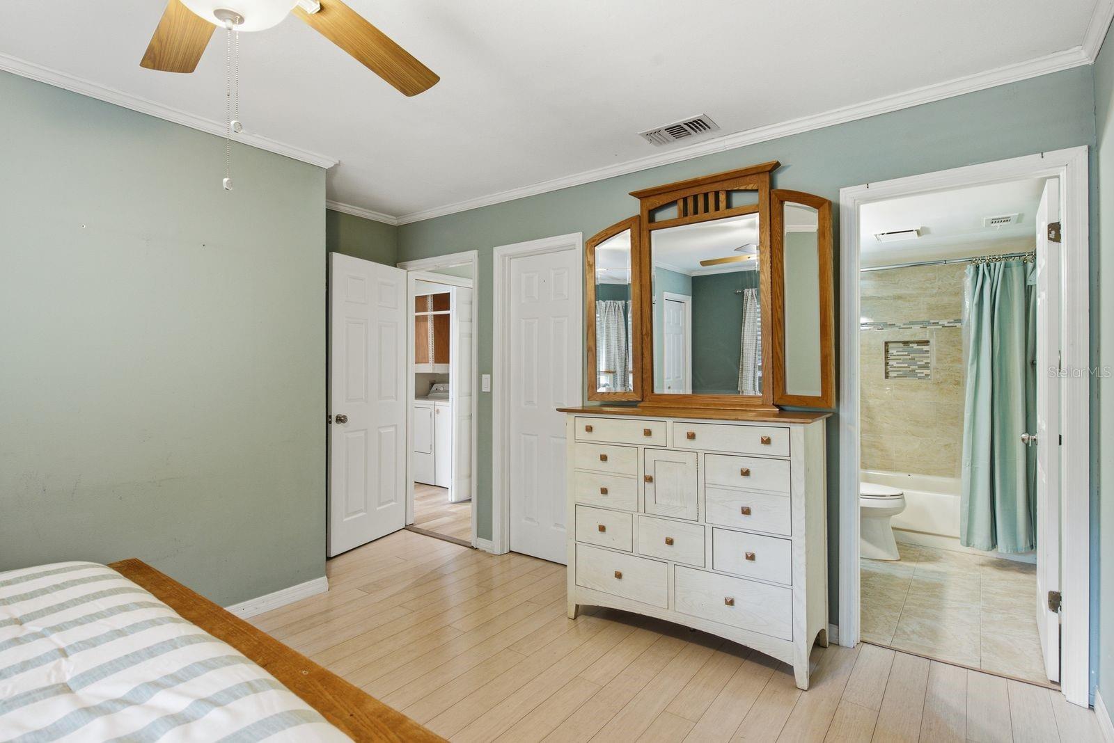 YORKTOWN AT BEACON PLACE CONDO PH 1 - Residential