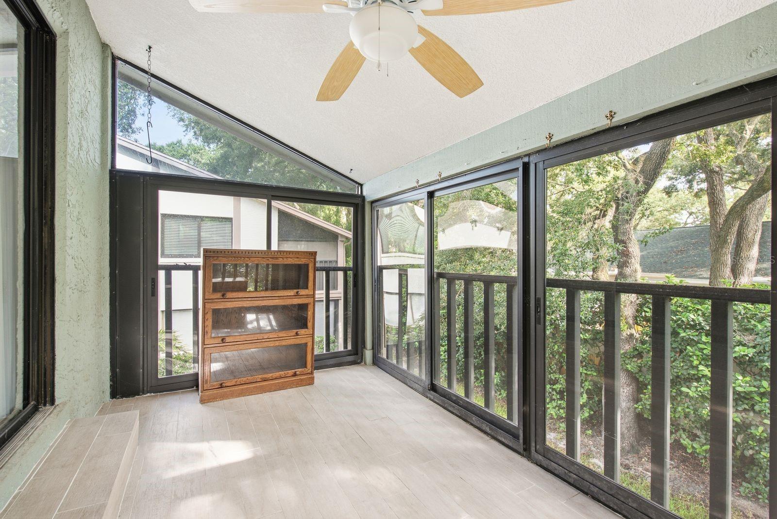 YORKTOWN AT BEACON PLACE CONDO PH 1 - Residential