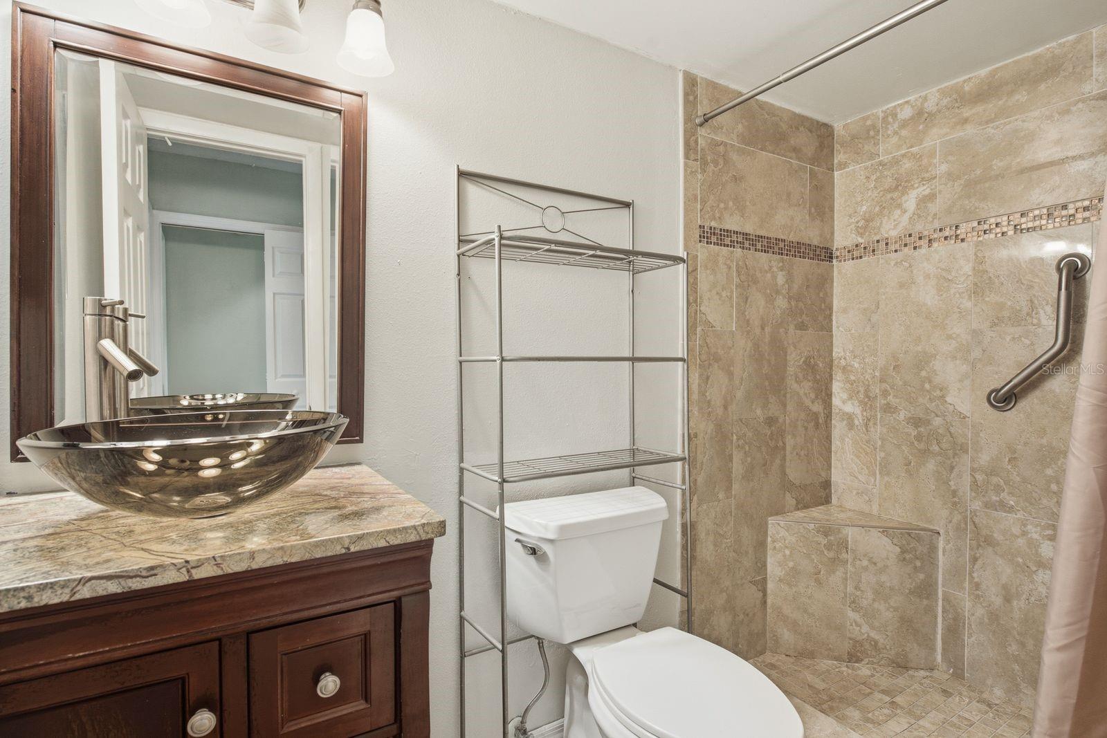 YORKTOWN AT BEACON PLACE CONDO PH 1 - Residential