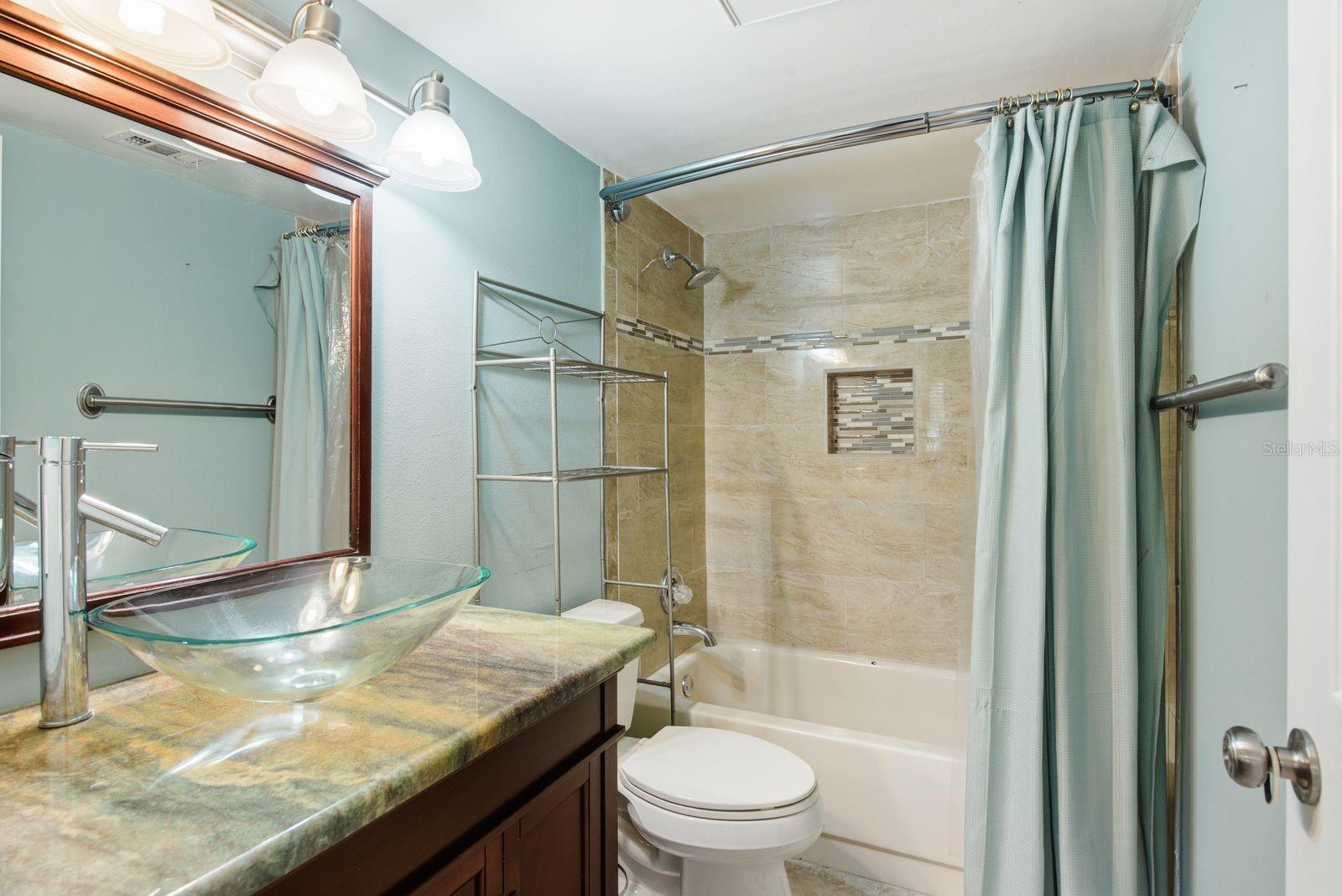 YORKTOWN AT BEACON PLACE CONDO PH 1 - Residential