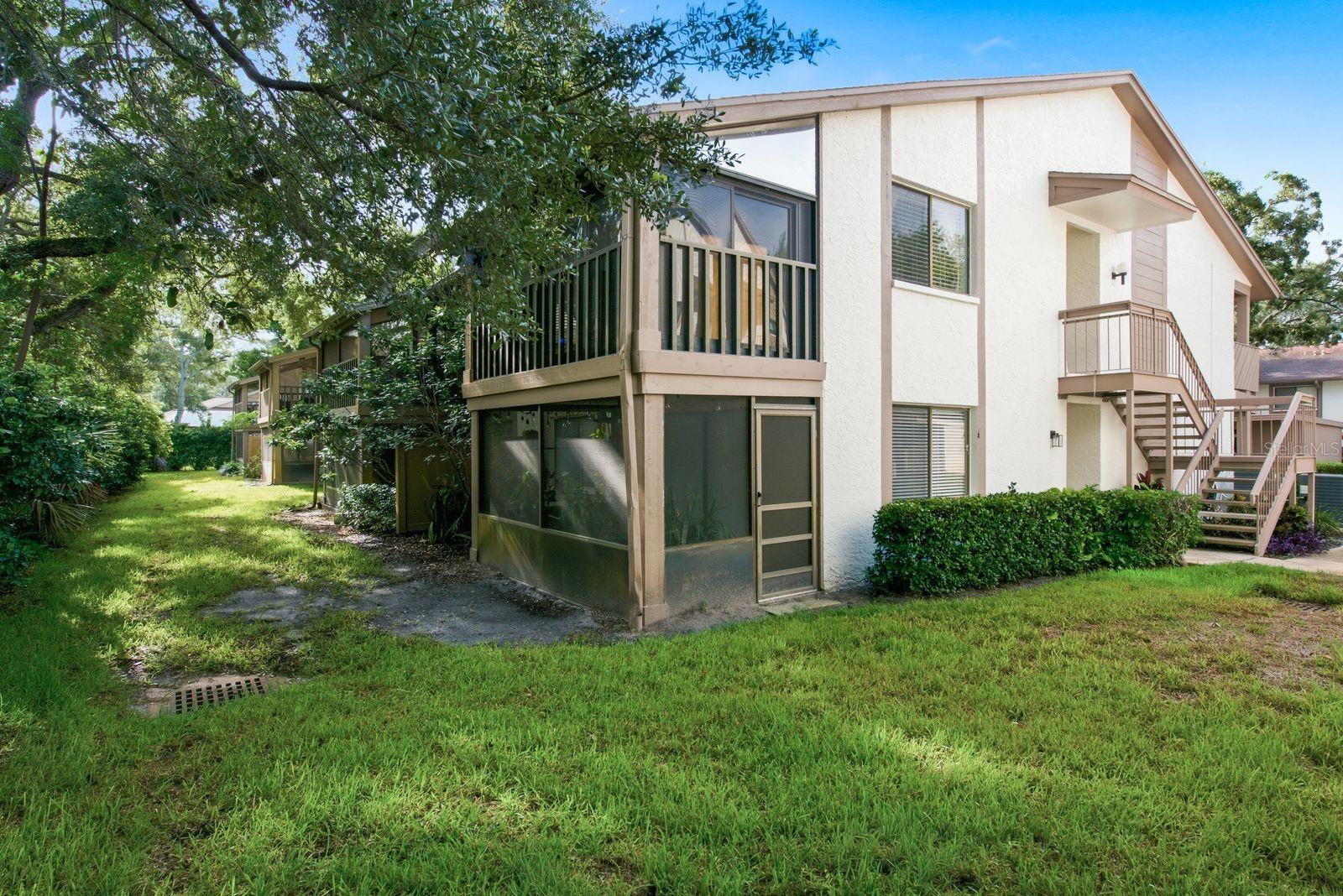 YORKTOWN AT BEACON PLACE CONDO PH 1 - Residential
