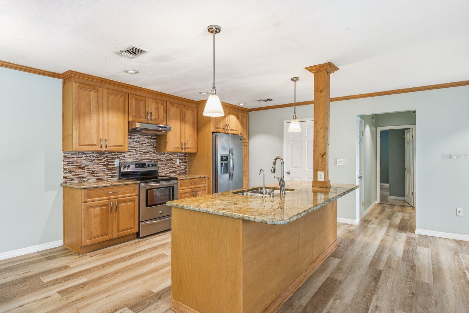 YORKTOWN AT BEACON PLACE CONDO PH 1 - Residential
