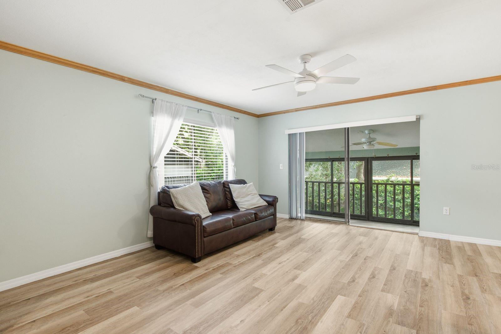 YORKTOWN AT BEACON PLACE CONDO PH 1 - Residential