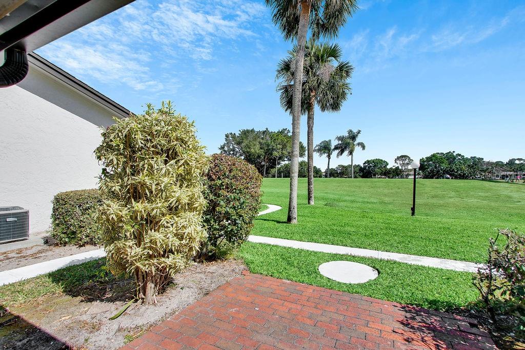 BUNKER OAKS - Residential