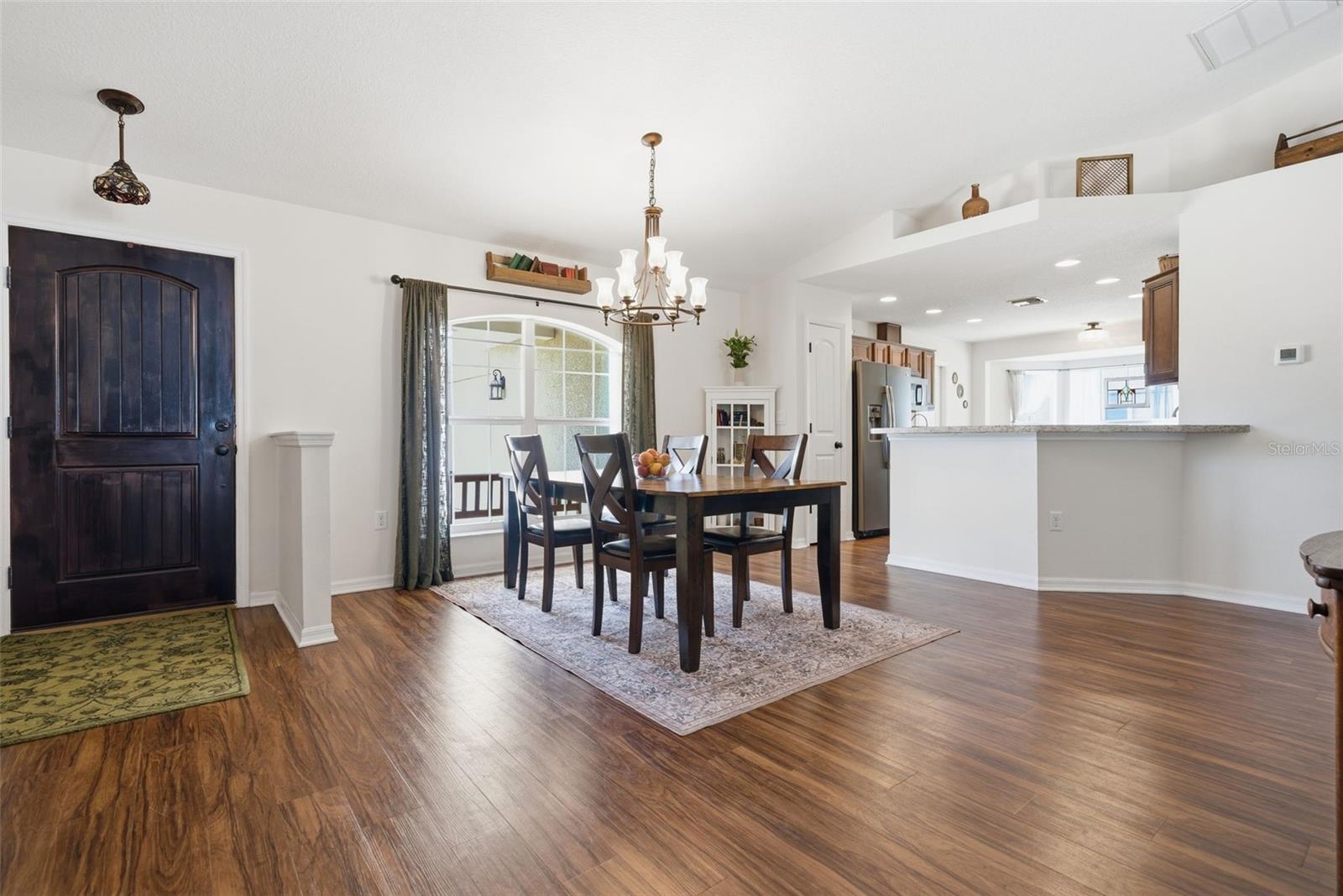 ROYAL HIGHLANDS - Residential