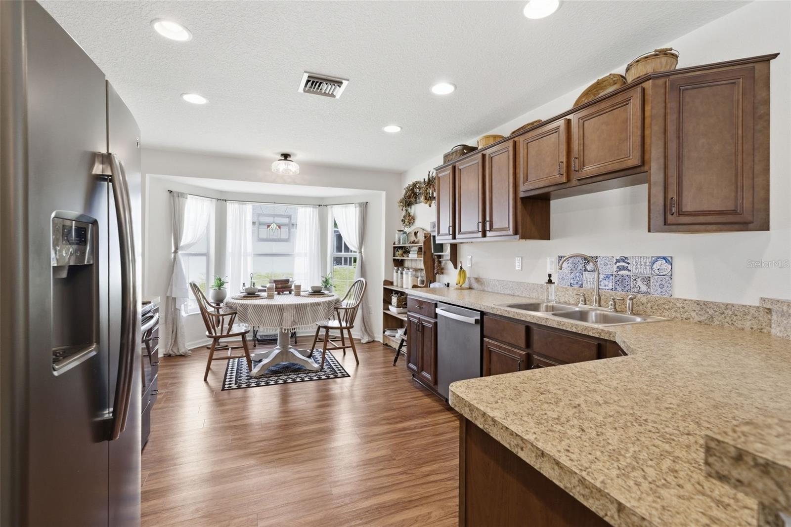 ROYAL HIGHLANDS - Residential