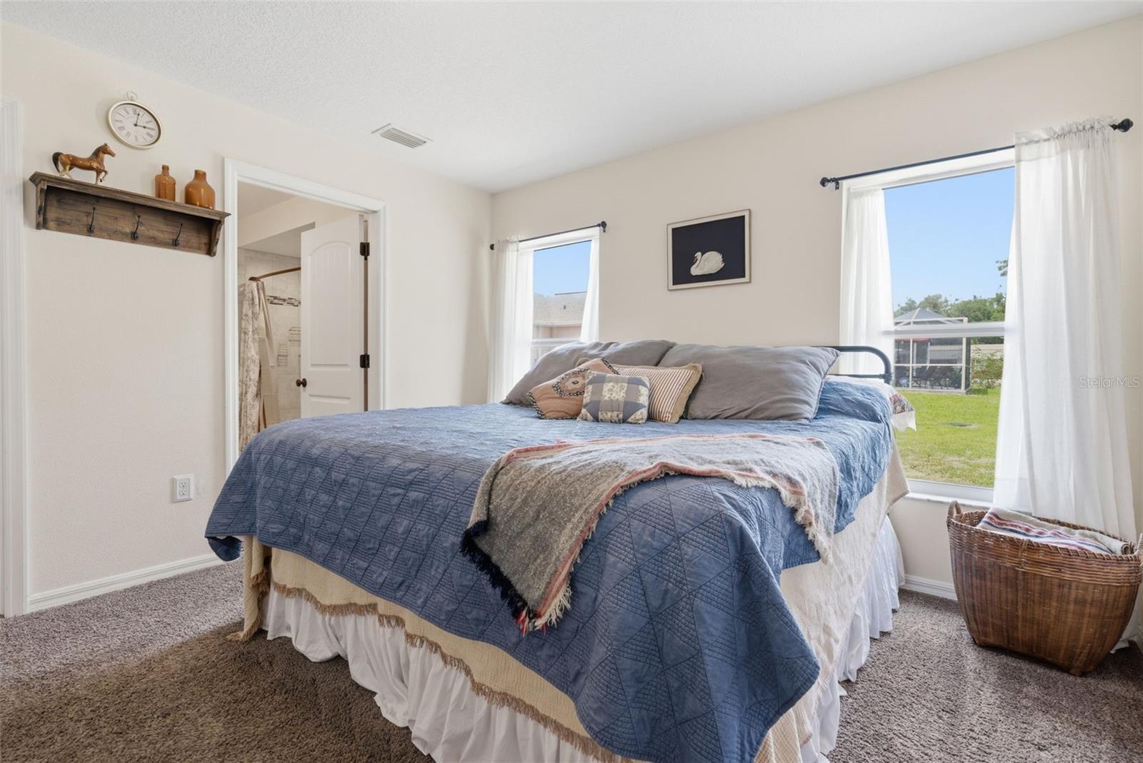 ROYAL HIGHLANDS - Residential