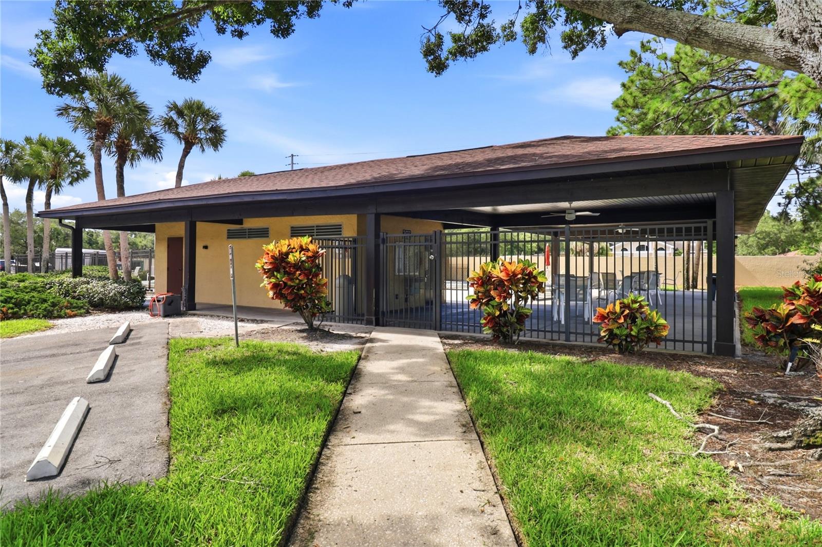 MISTY SPRINGS CONDOS - Residential