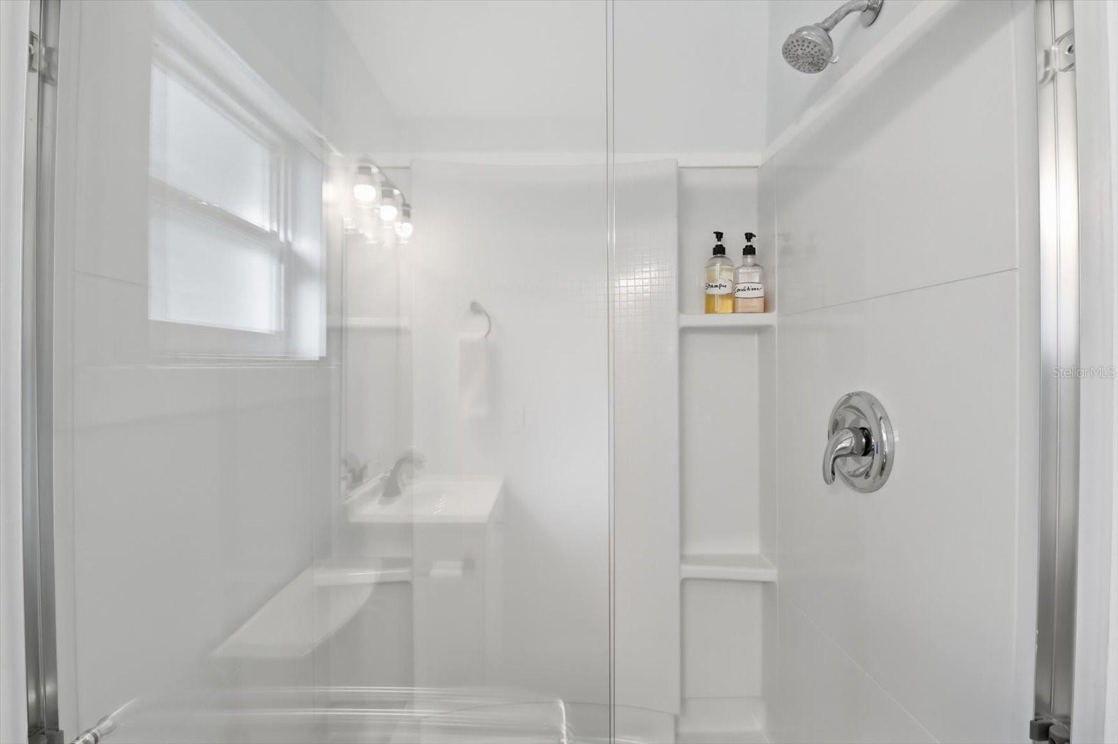 INDIAN WATERS UNIT 02 - Residential