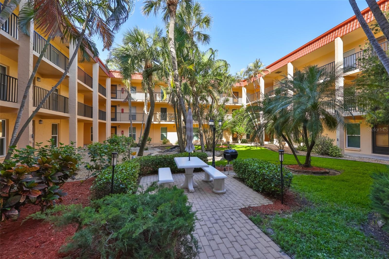 BOCA SHORES CONDO - Residential