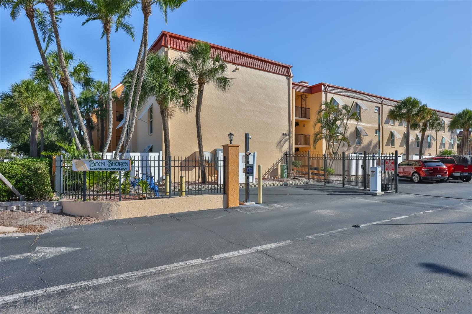 BOCA SHORES CONDO - Residential