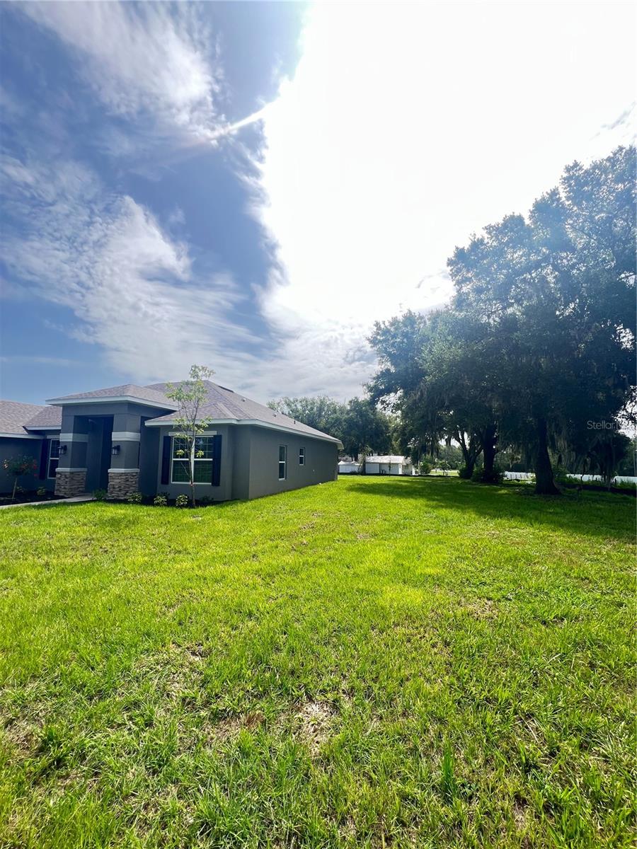 HILL COUNTRY ESTATES - Residential
