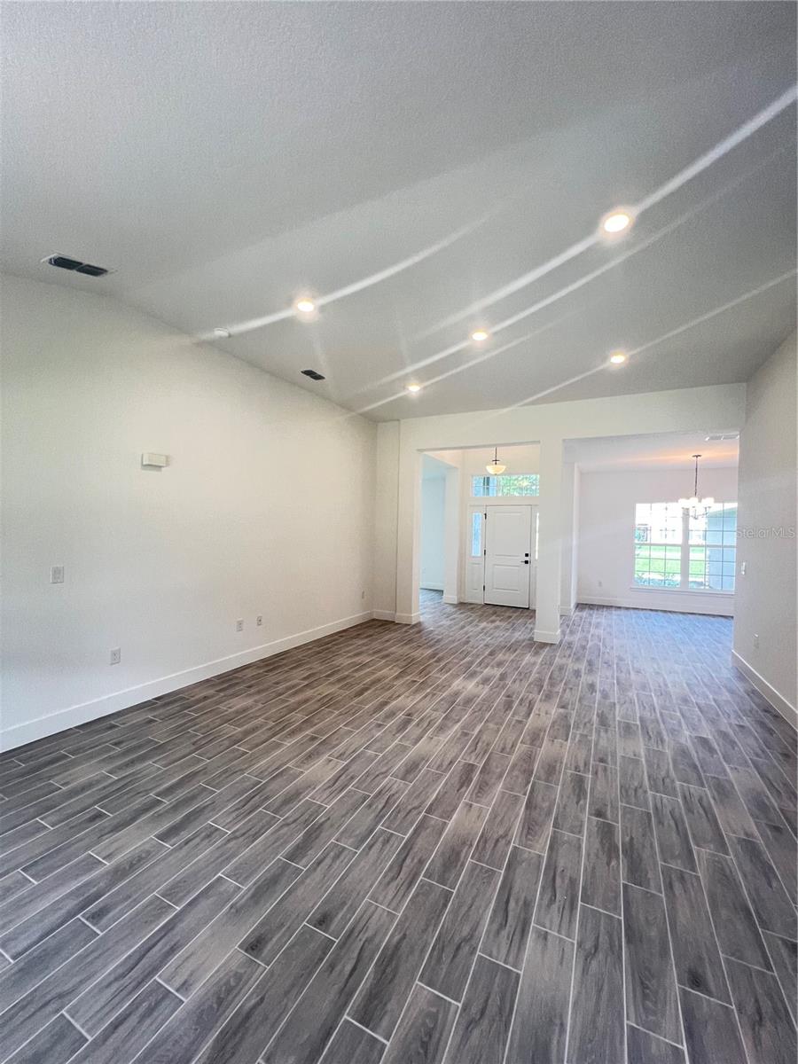 HILL COUNTRY ESTATES - Residential