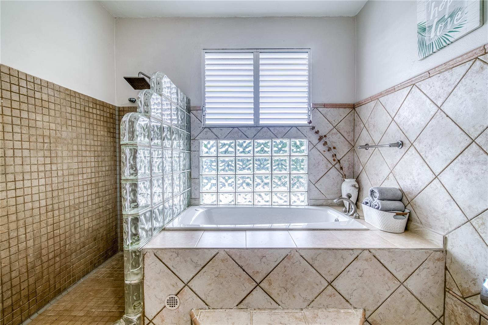BO. JIMENEZ - Residential