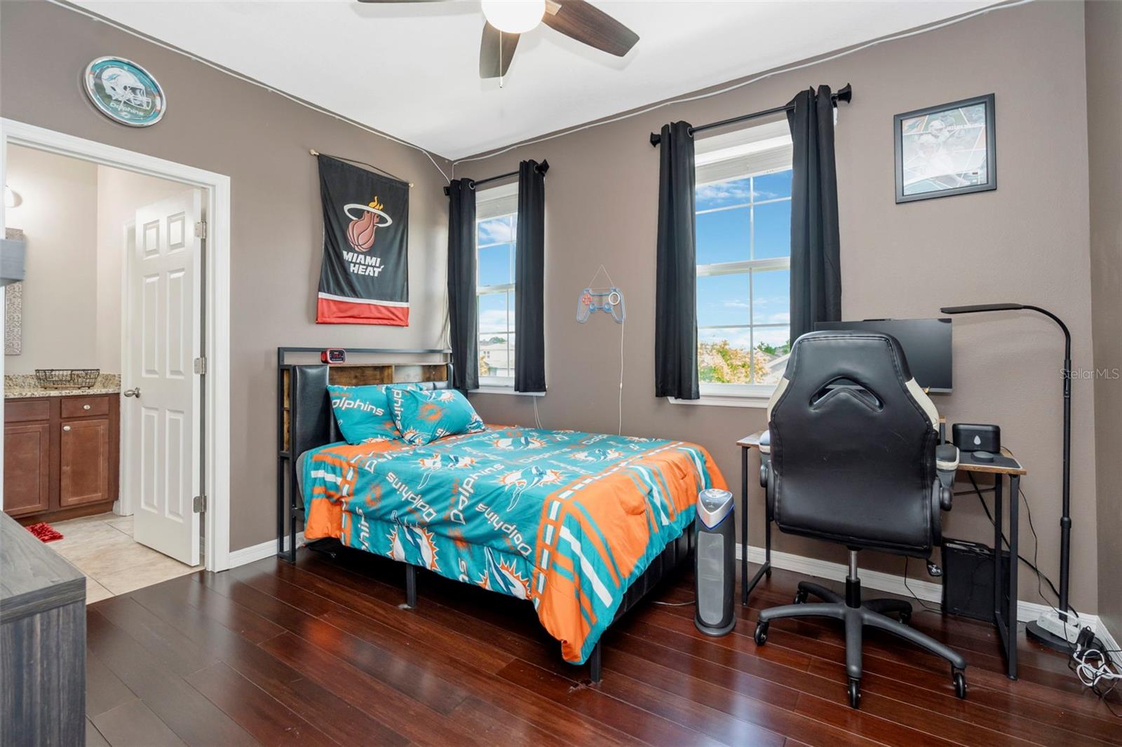NEW RIVER LAKES PH 01 - Residential