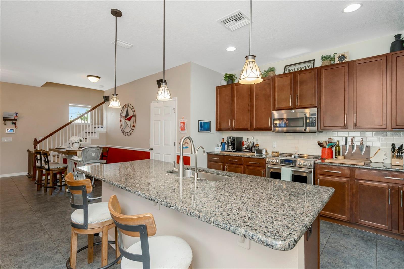 NEW RIVER LAKES PH 01 - Residential
