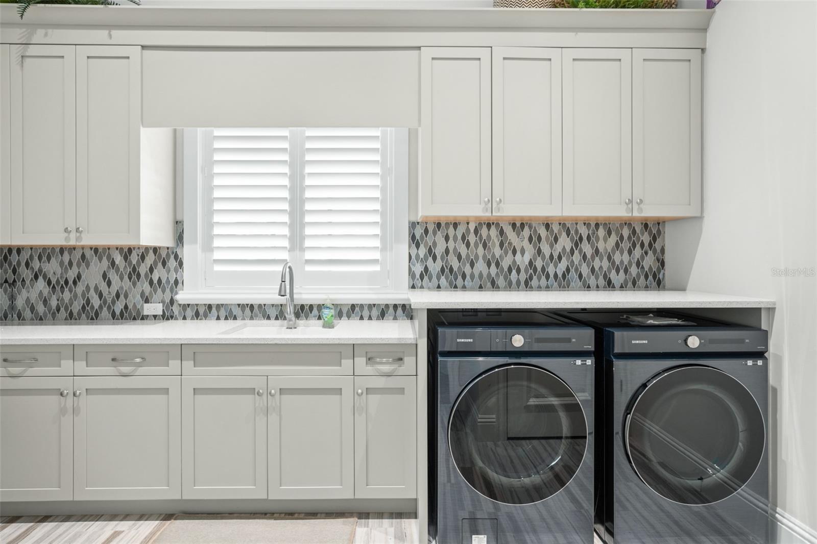 GOLDEN OAK - Residential Lease