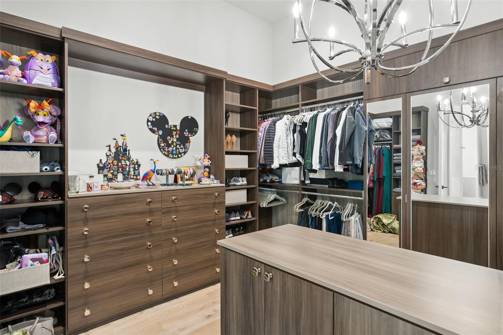 GOLDEN OAK - Residential Lease