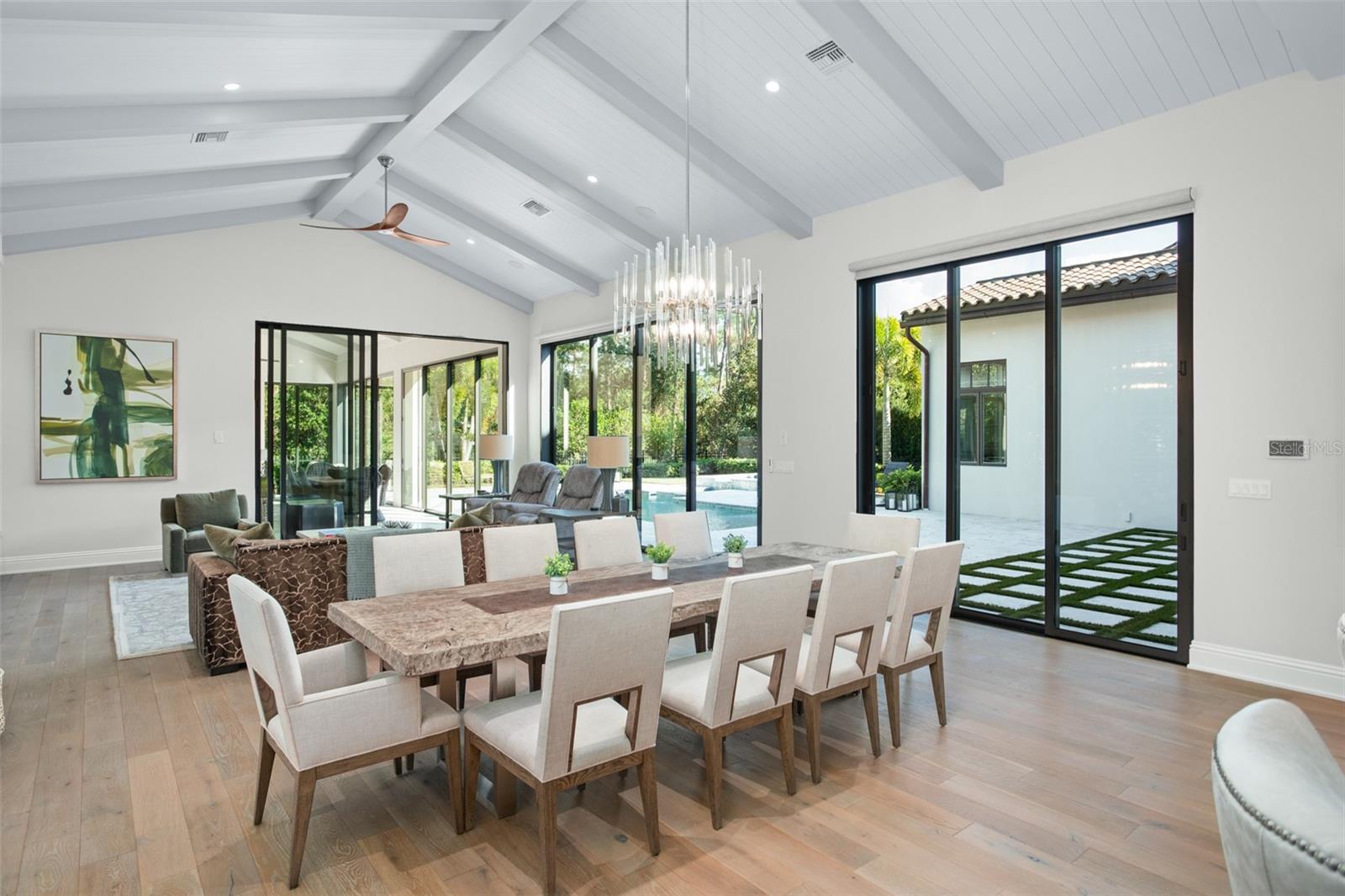 GOLDEN OAK - Residential Lease