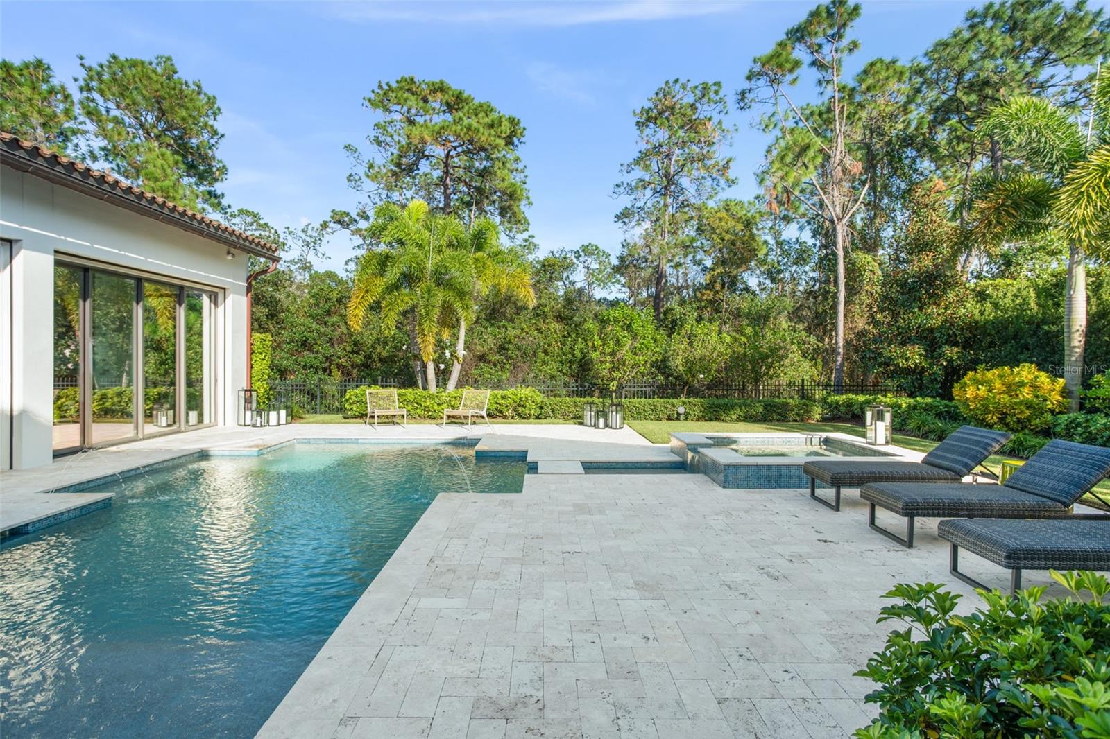 GOLDEN OAK - Residential Lease