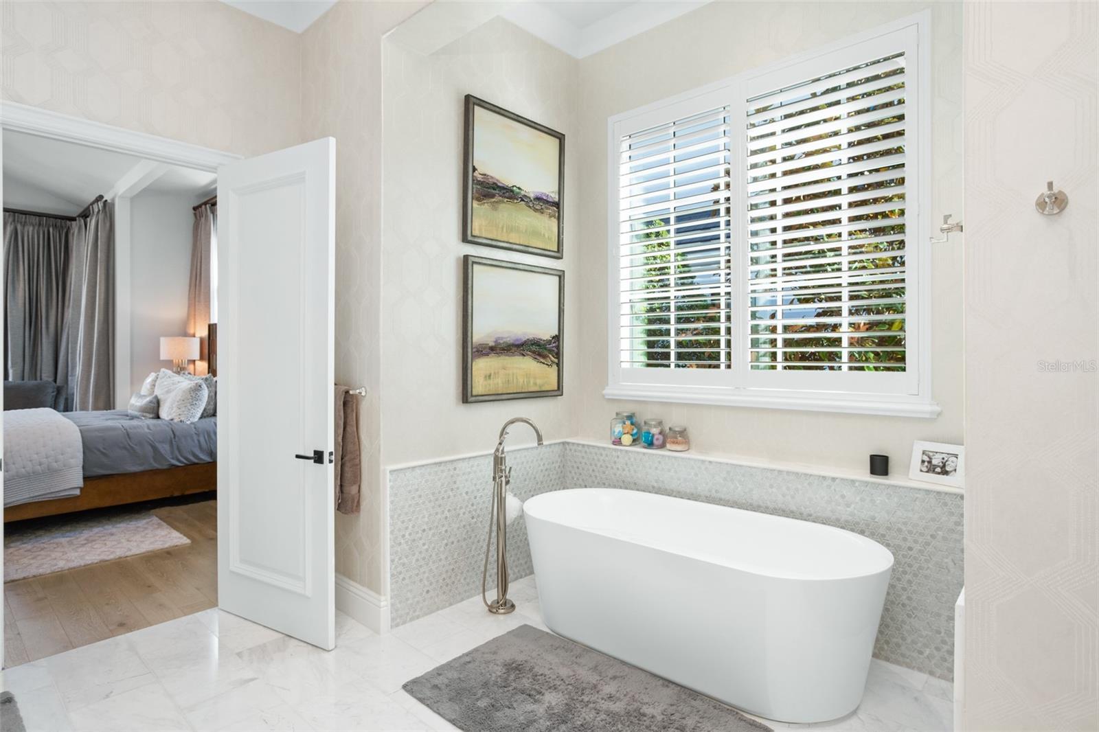 GOLDEN OAK - Residential Lease