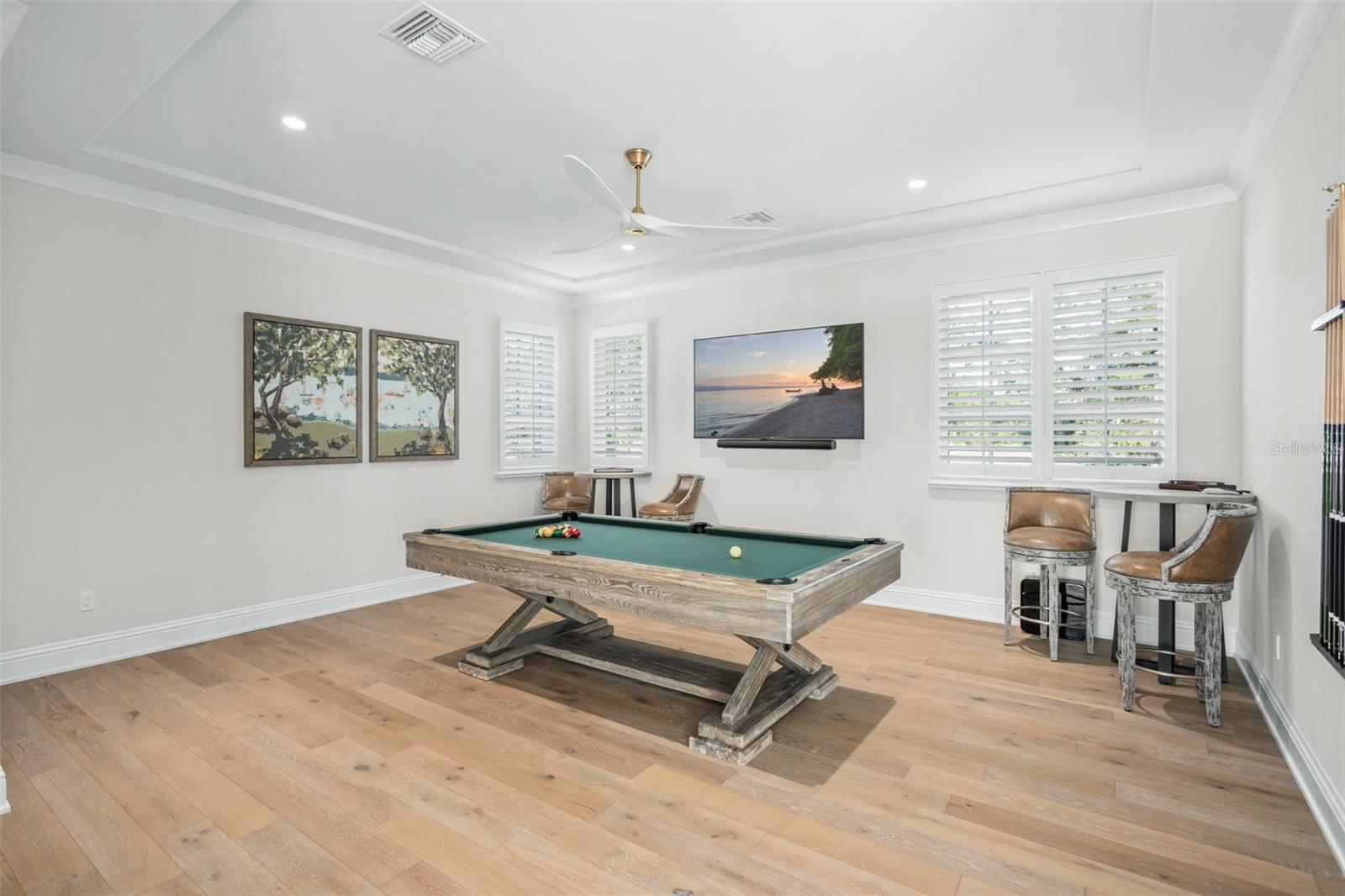 GOLDEN OAK - Residential Lease