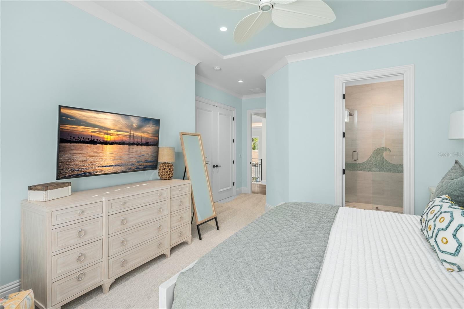 GOLDEN OAK - Residential Lease