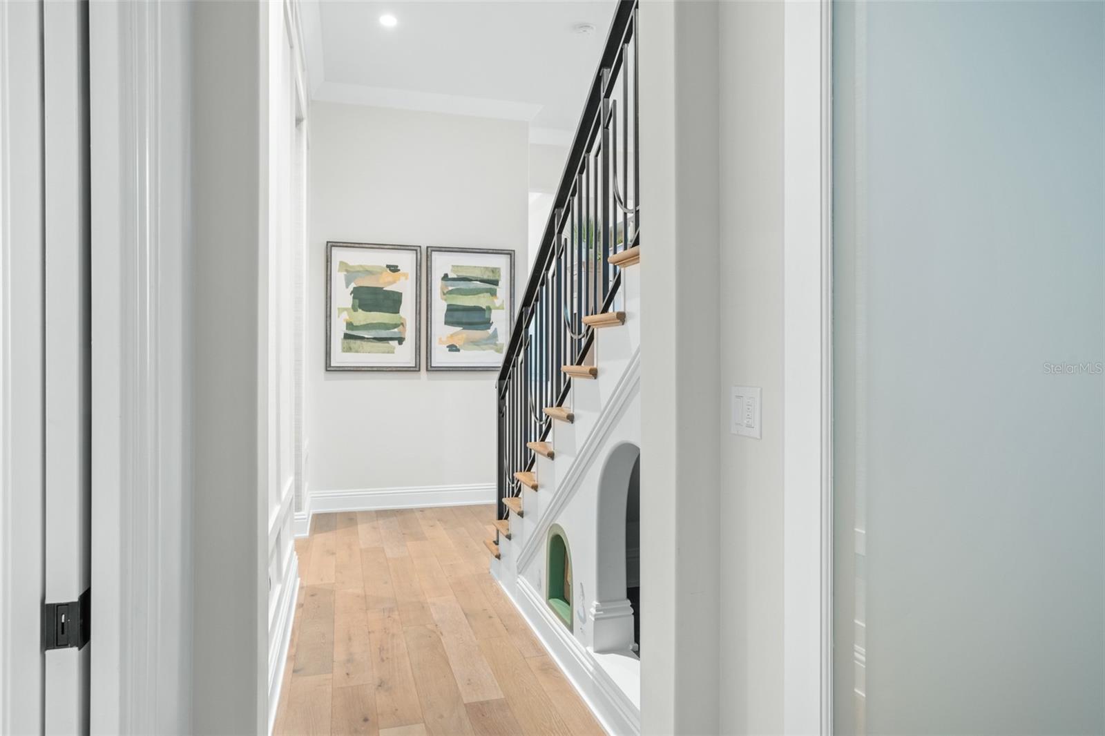 GOLDEN OAK - Residential Lease