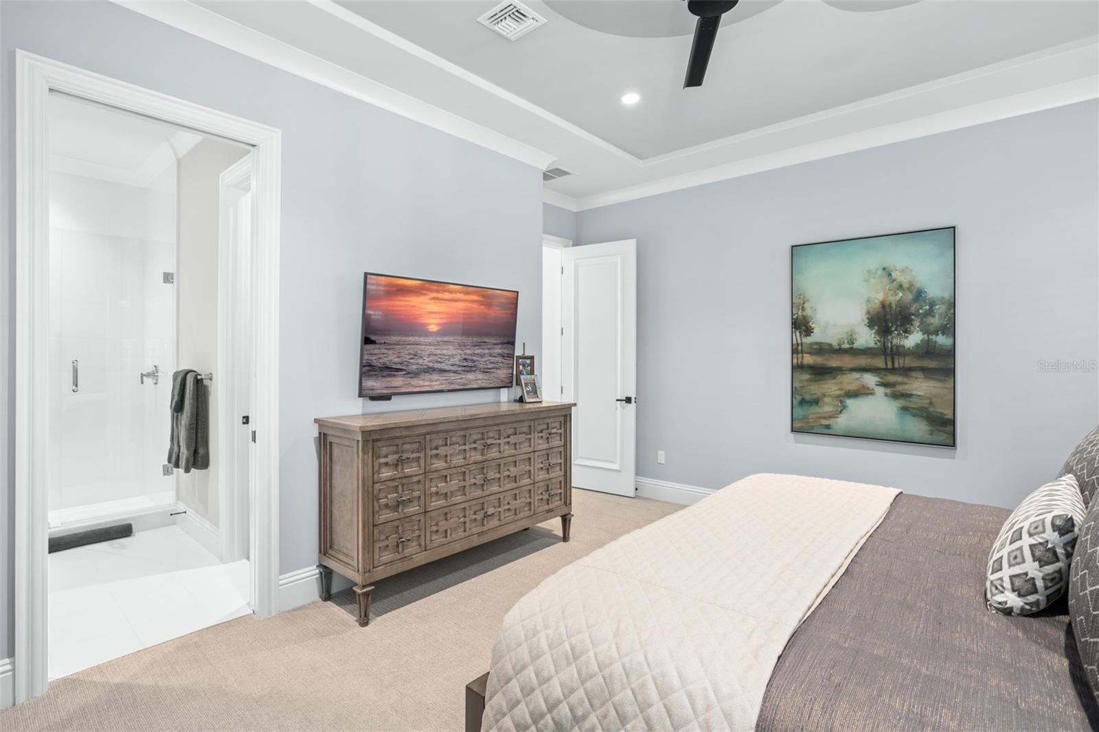 GOLDEN OAK - Residential Lease