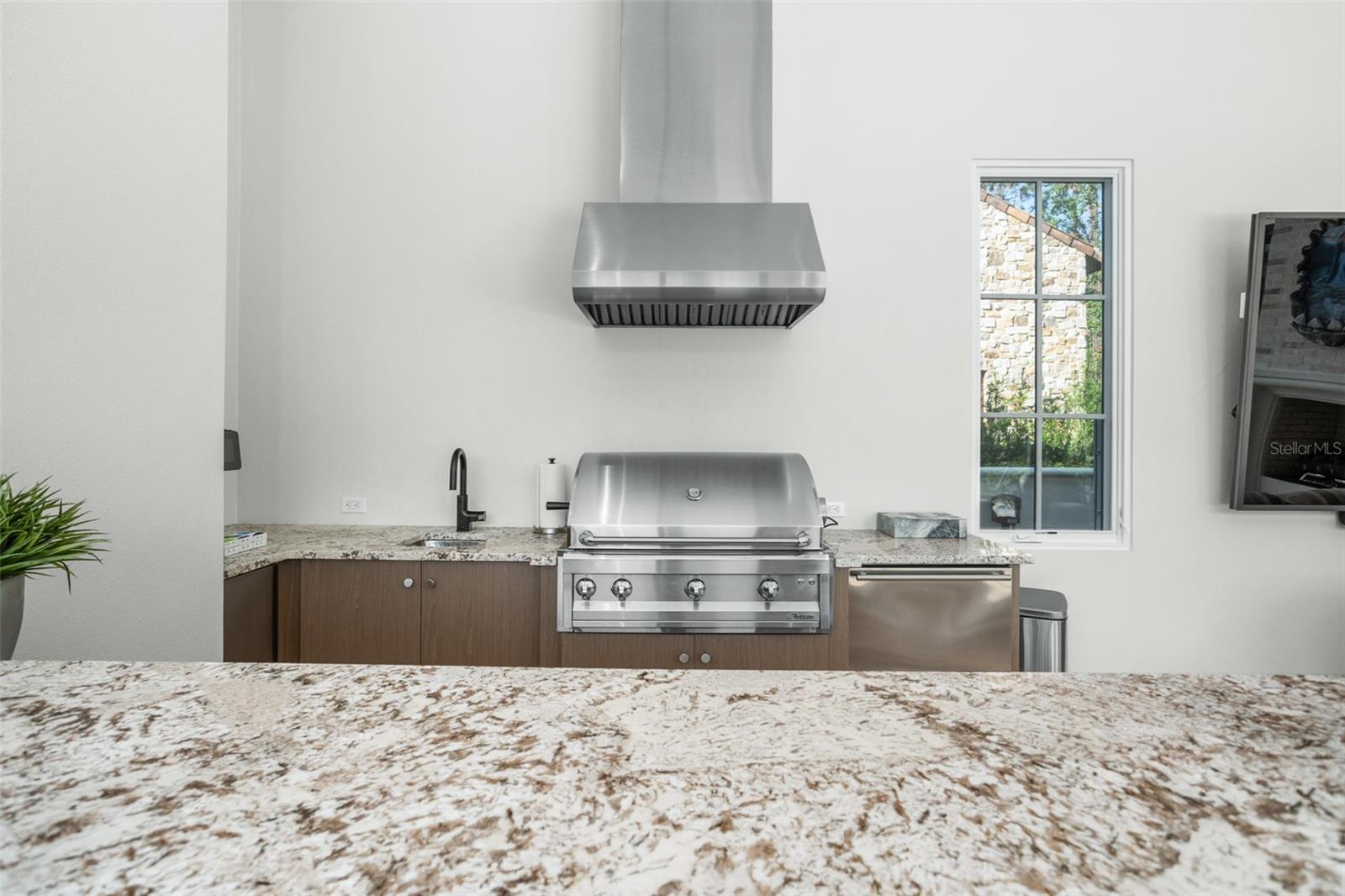 GOLDEN OAK - Residential Lease