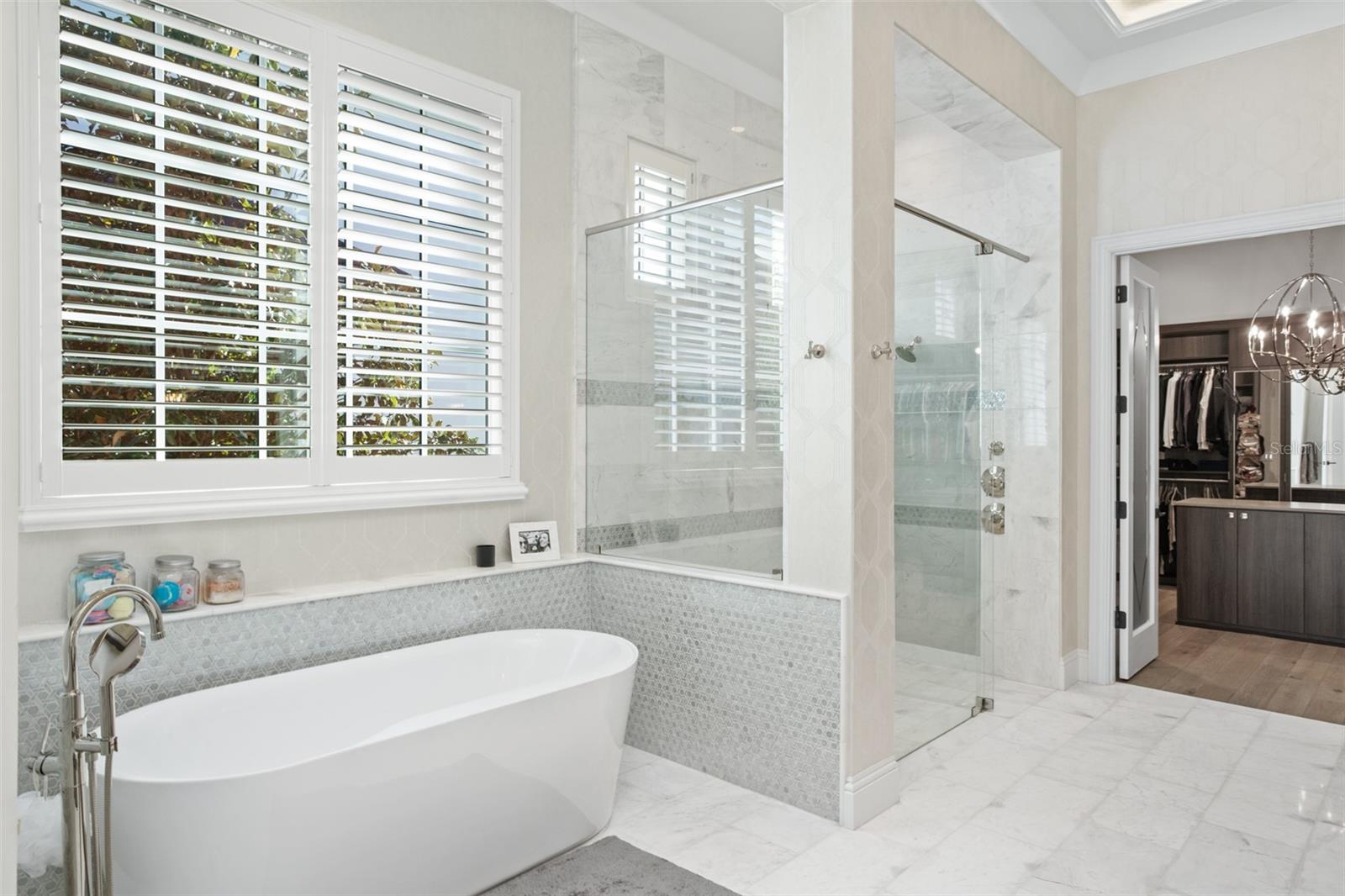 GOLDEN OAK - Residential Lease