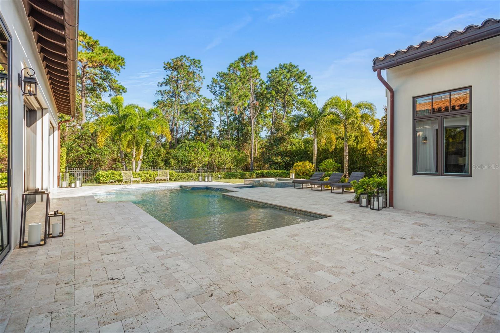 GOLDEN OAK - Residential Lease