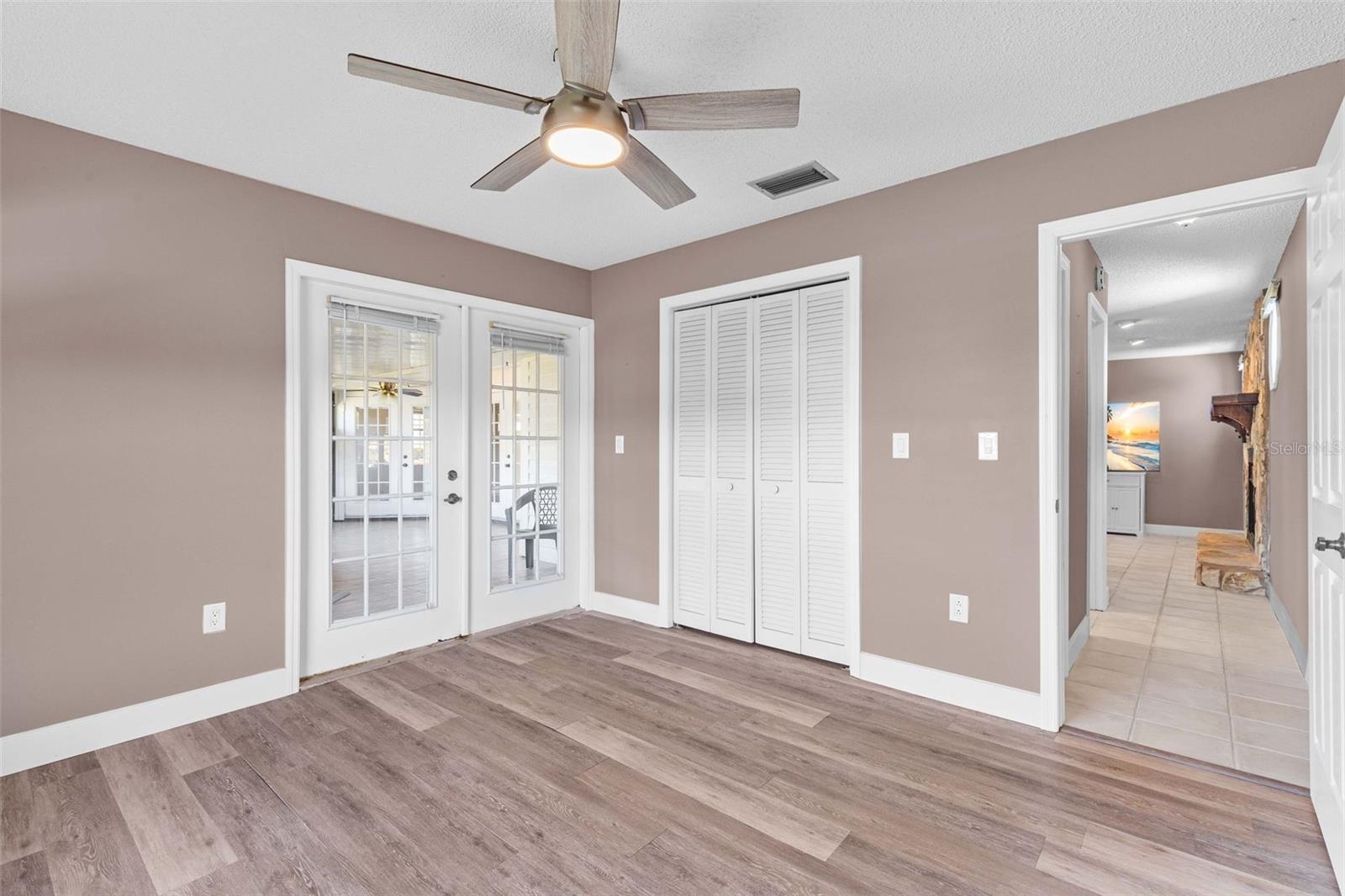 HERNANDO BEACH - Residential