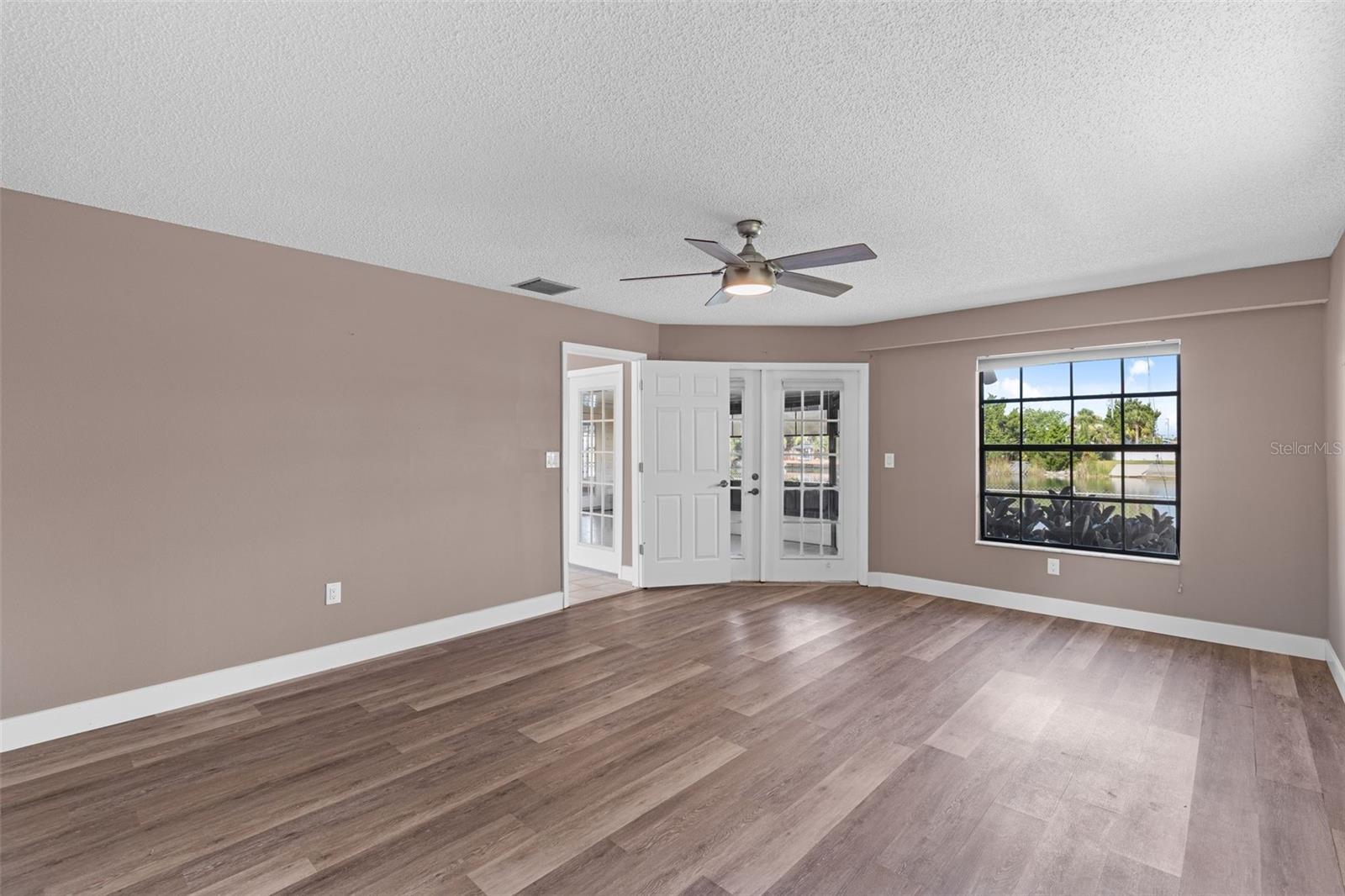 HERNANDO BEACH - Residential