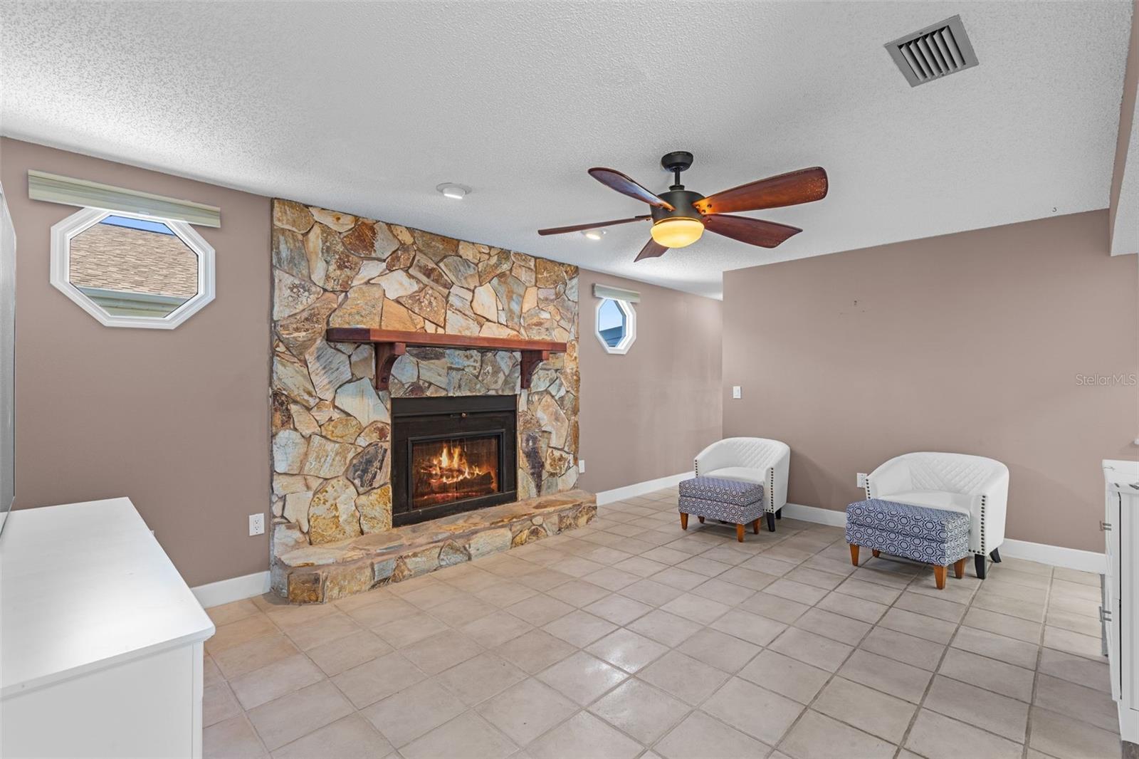 HERNANDO BEACH - Residential