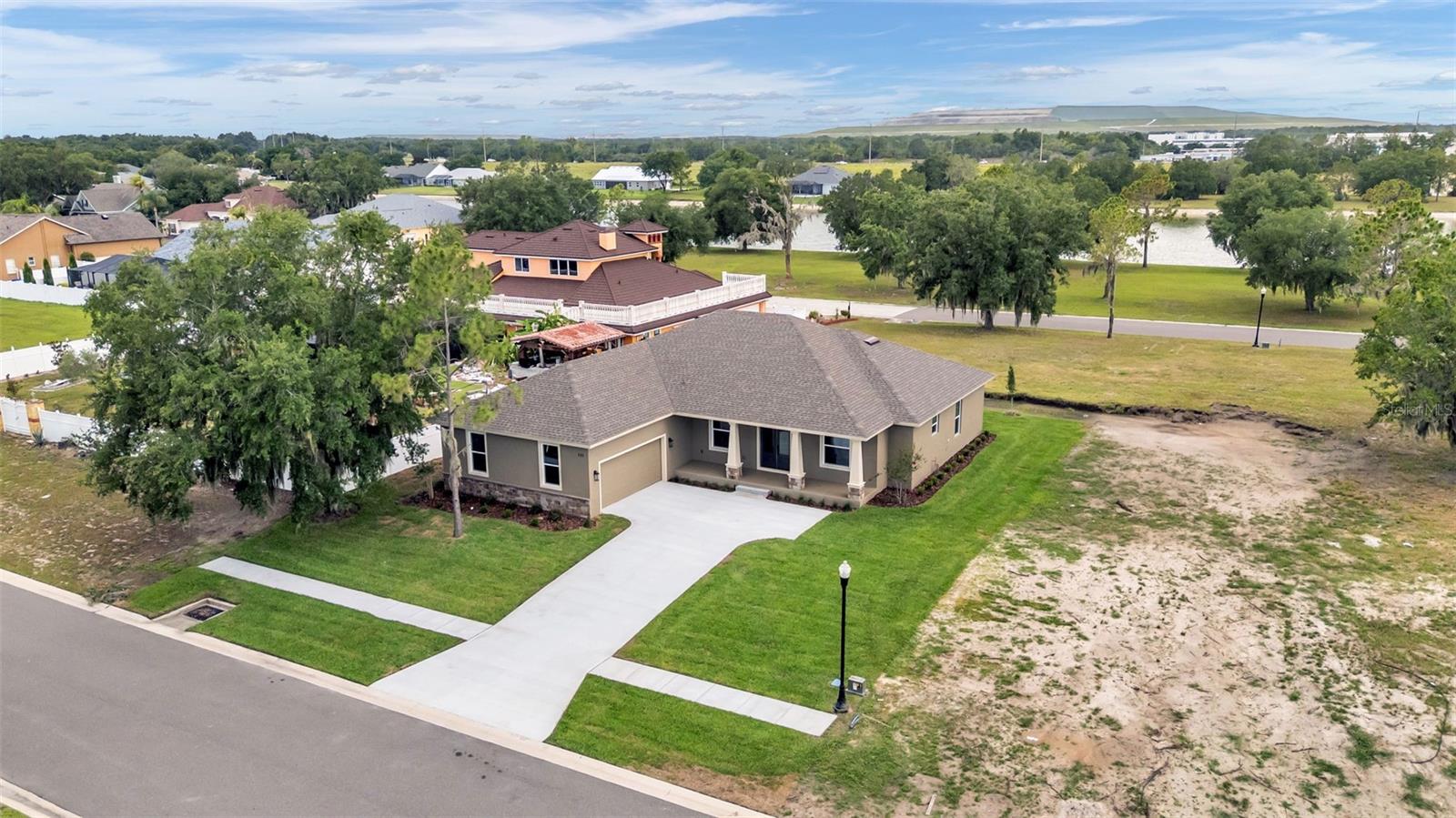 SQUARE LAKE PHASE FOUR - Residential