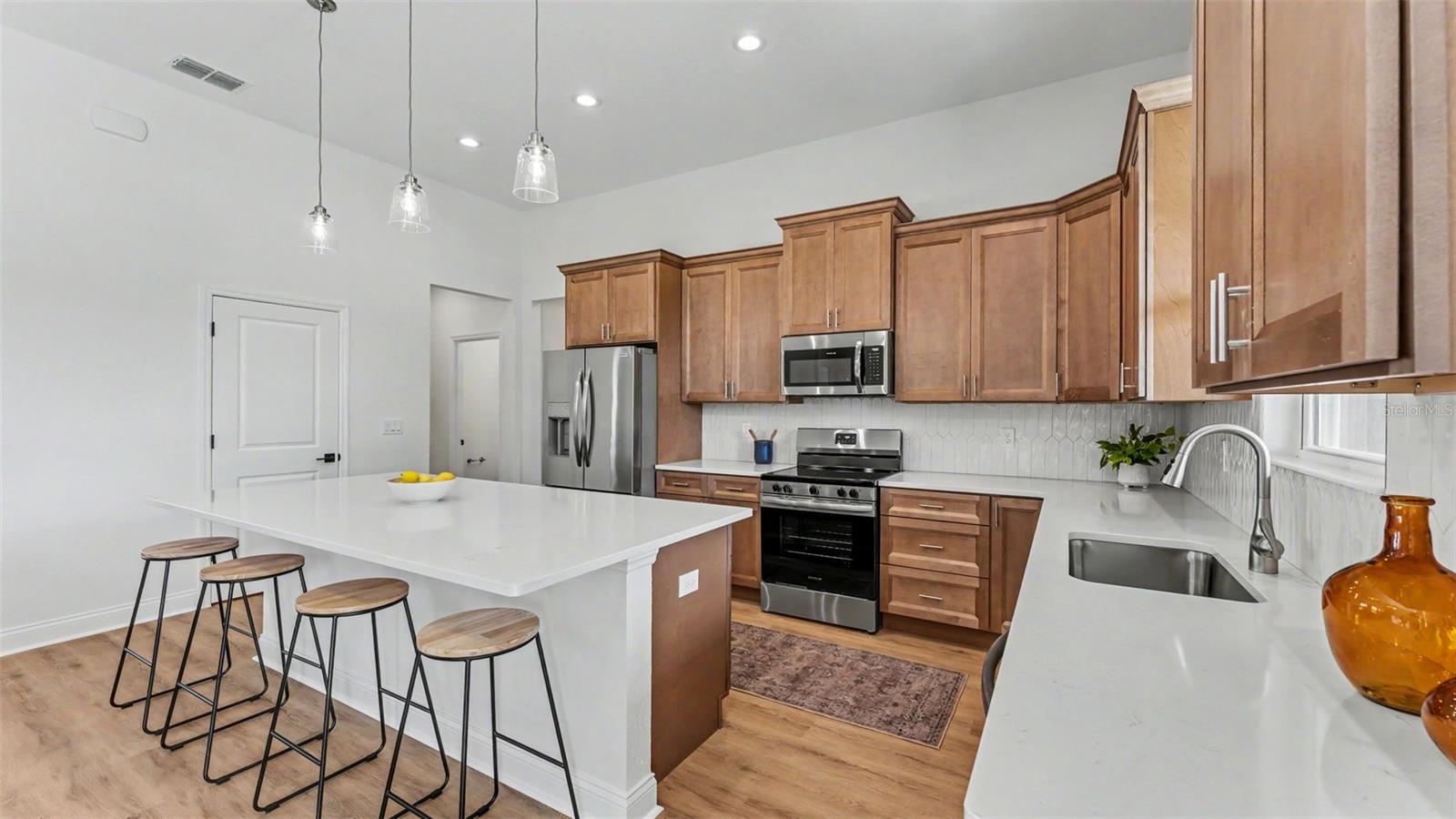 SQUARE LAKE PHASE FOUR - Residential